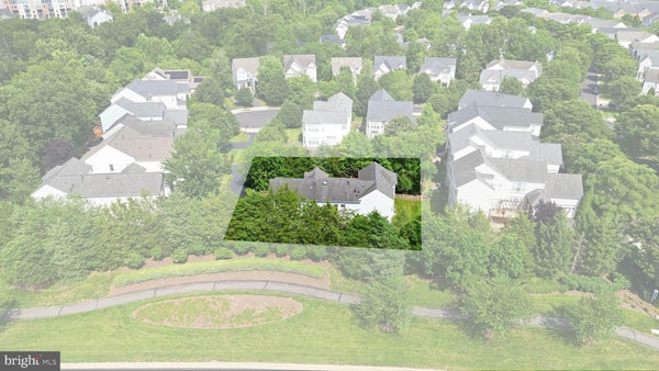 21817 WINGFOOT CT, BROADLANDS, VA 20148 - Image cefc0ea57e3e07d7a961bec40ca27f56/268176433