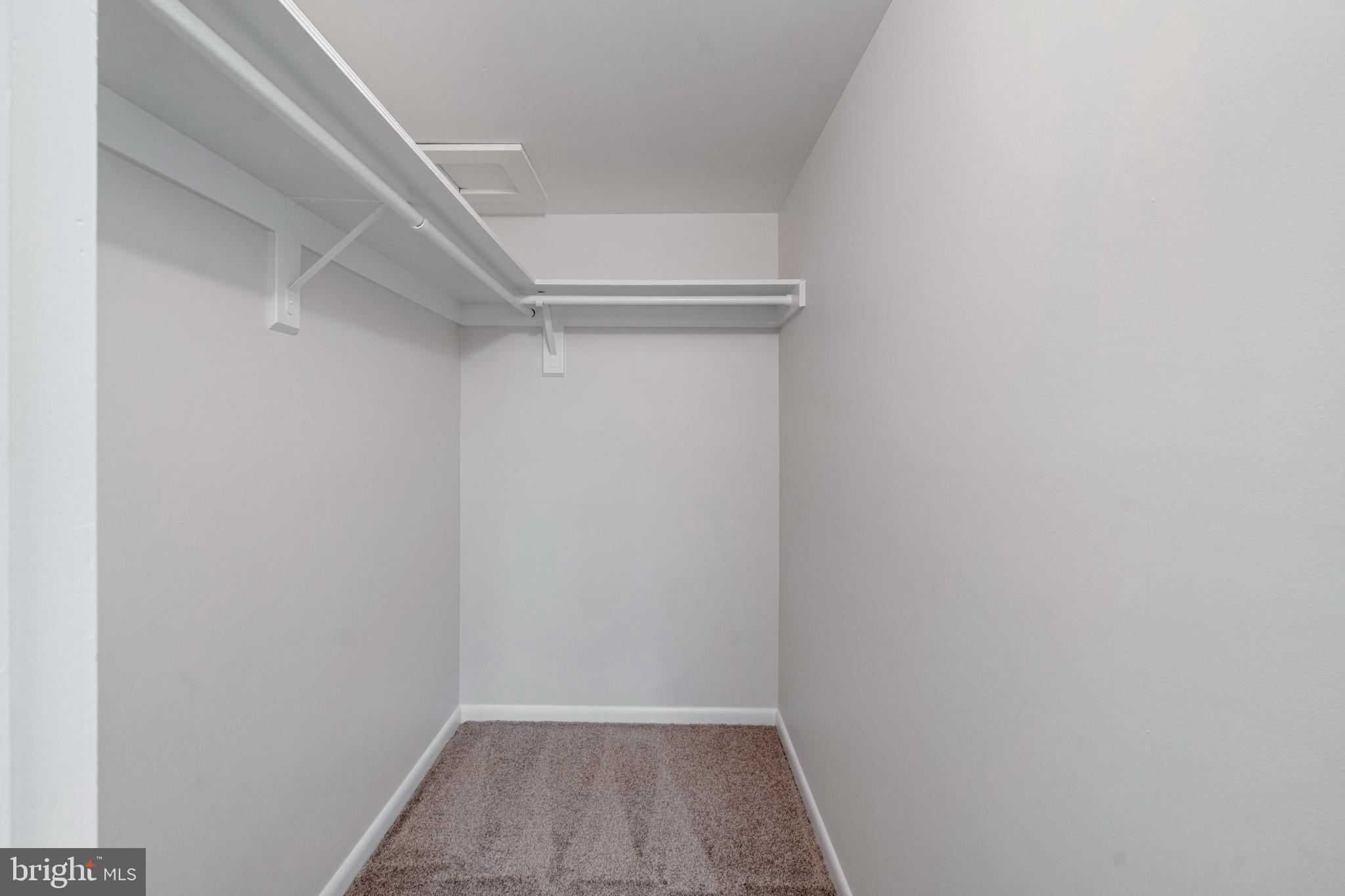 THE TECUMSEH - Residential Lease