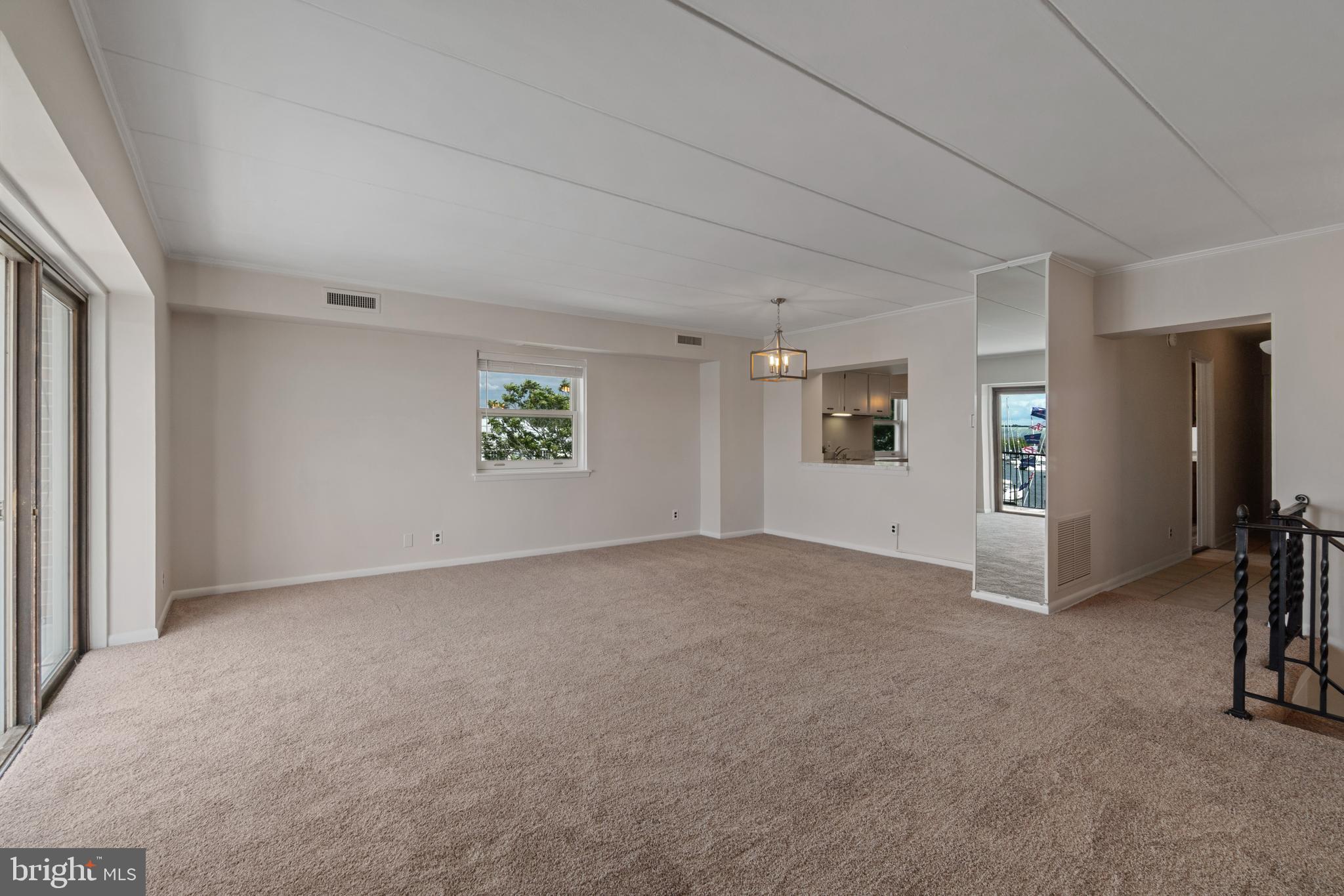 THE TECUMSEH - Residential Lease