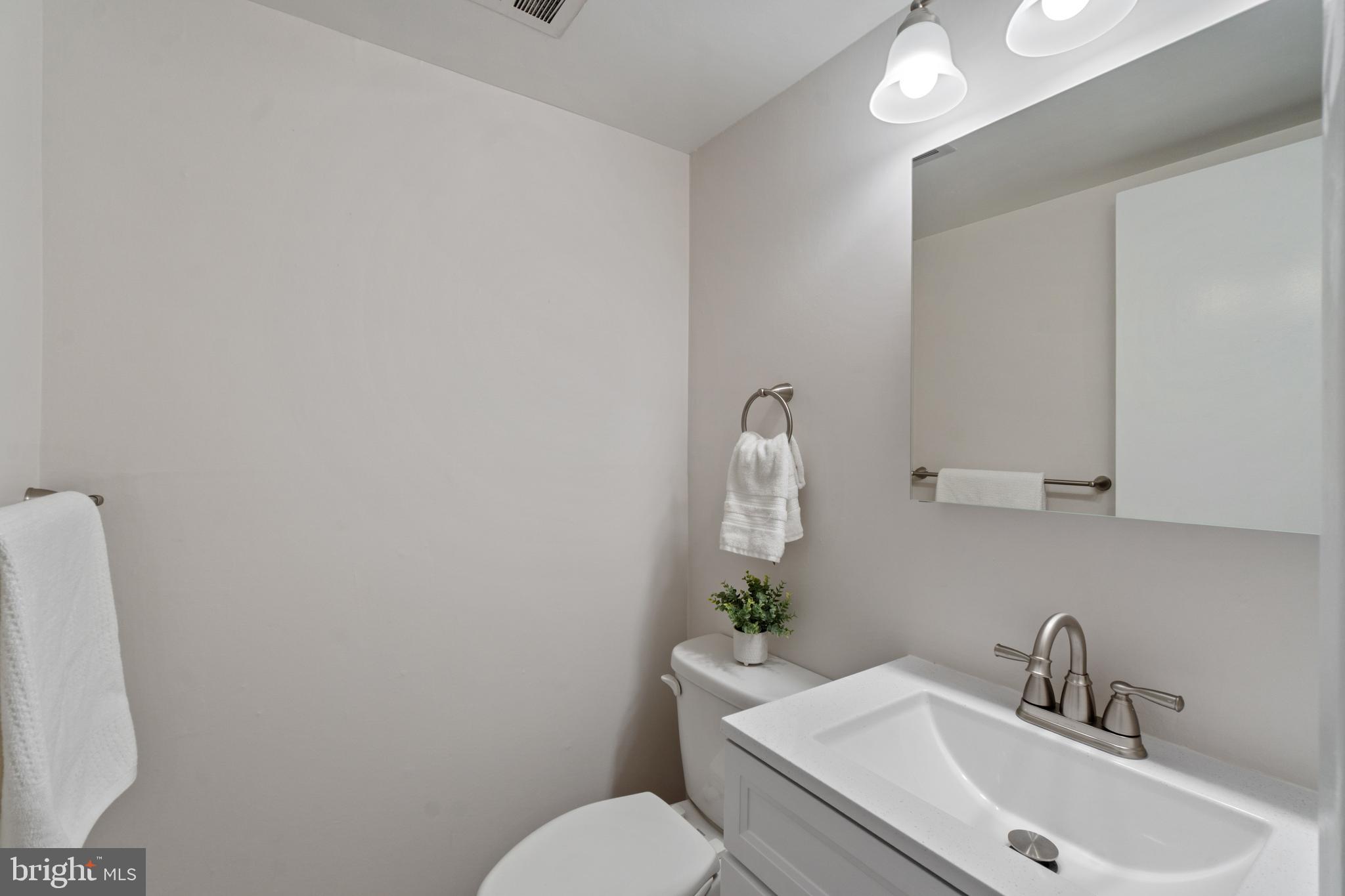 THE TECUMSEH - Residential Lease