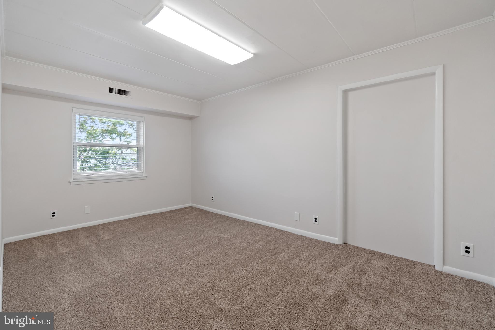 THE TECUMSEH - Residential Lease