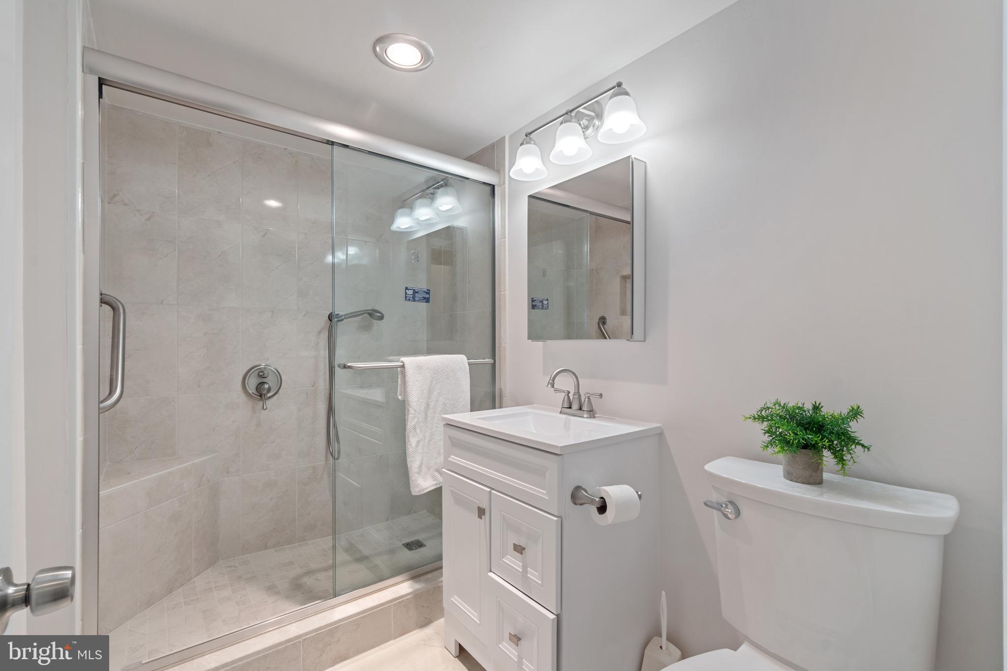 THE TECUMSEH - Residential Lease