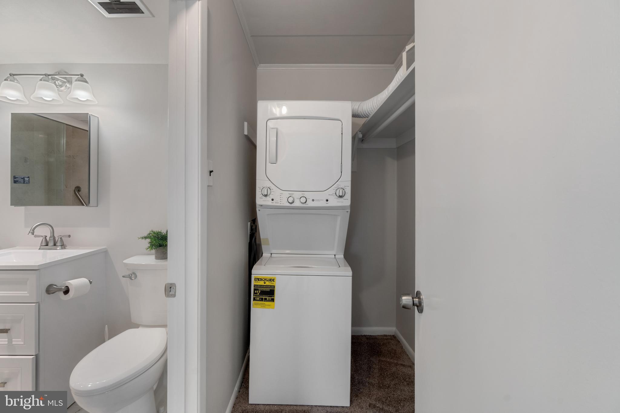 THE TECUMSEH - Residential Lease