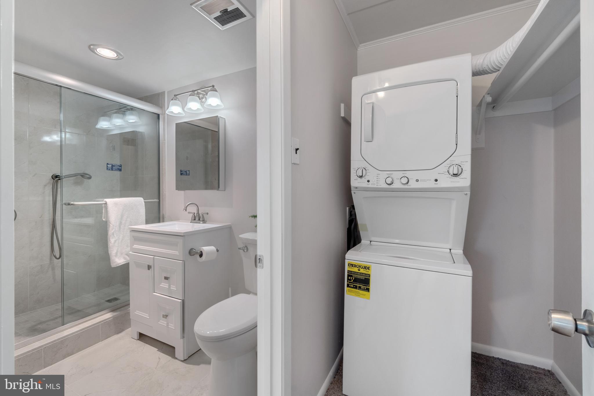 THE TECUMSEH - Residential Lease