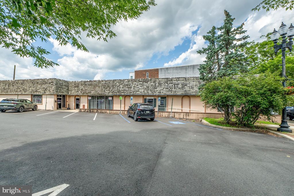 Photo of 258 E High Street, POTTSTOWN, PA 19464 (MLS # PAMC2145360)