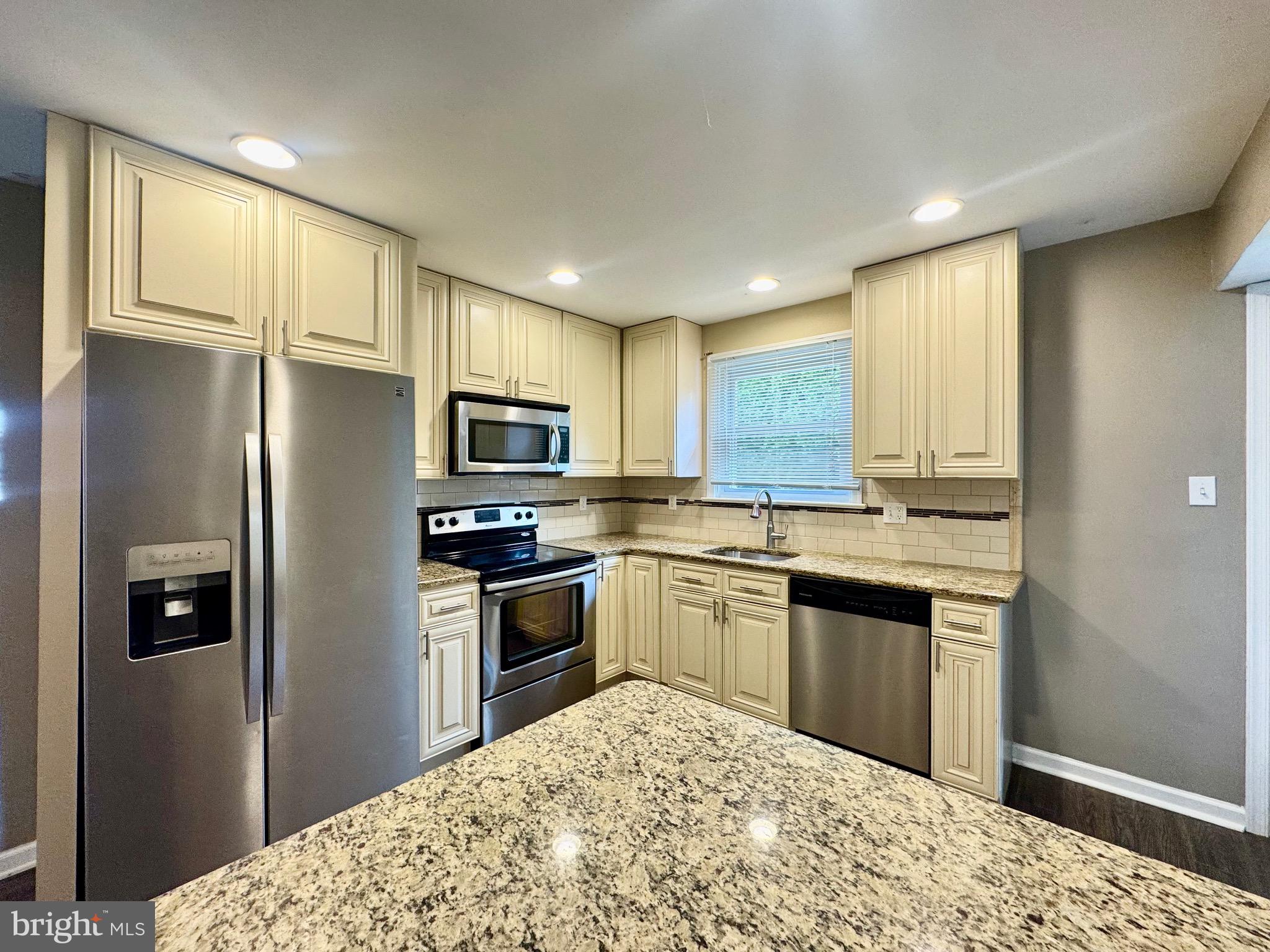 SPEEDWAY - Residential