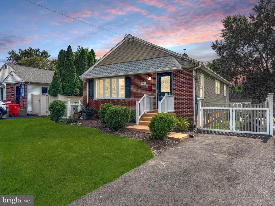 Welcome to 446 Maple Street, nestled in the desirable Speedway section of Warminster. This charming 3 bedroom, 1 bathroom ranch-style home is move-in ready and packed with updates.
As you step inside, you’ll be greeted by a spacious living/dining combo, perfect for gatherings and everyday living. The renovated kitchen is a highlight, featuring stainless steel appliances, granite countertops, and plenty of cabinetry for all your culinary needs. The full bathroom has been tastefully updated, and the home offers 3 generously sized bedrooms.
The basement provides endless possibilities—whether you’re looking for a future entertainment space, home gym, or office, it’s ready to be customized to your liking.
Outside, enjoy a large backyard and deck, ideal for relaxing or hosting gatherings. The paved driveway accommodates up to 3 cars, and recent upgrades include a newer roof and driveway for peace of mind.
📞 Call today to schedule your private showing and make 446 Maple Street your new home!