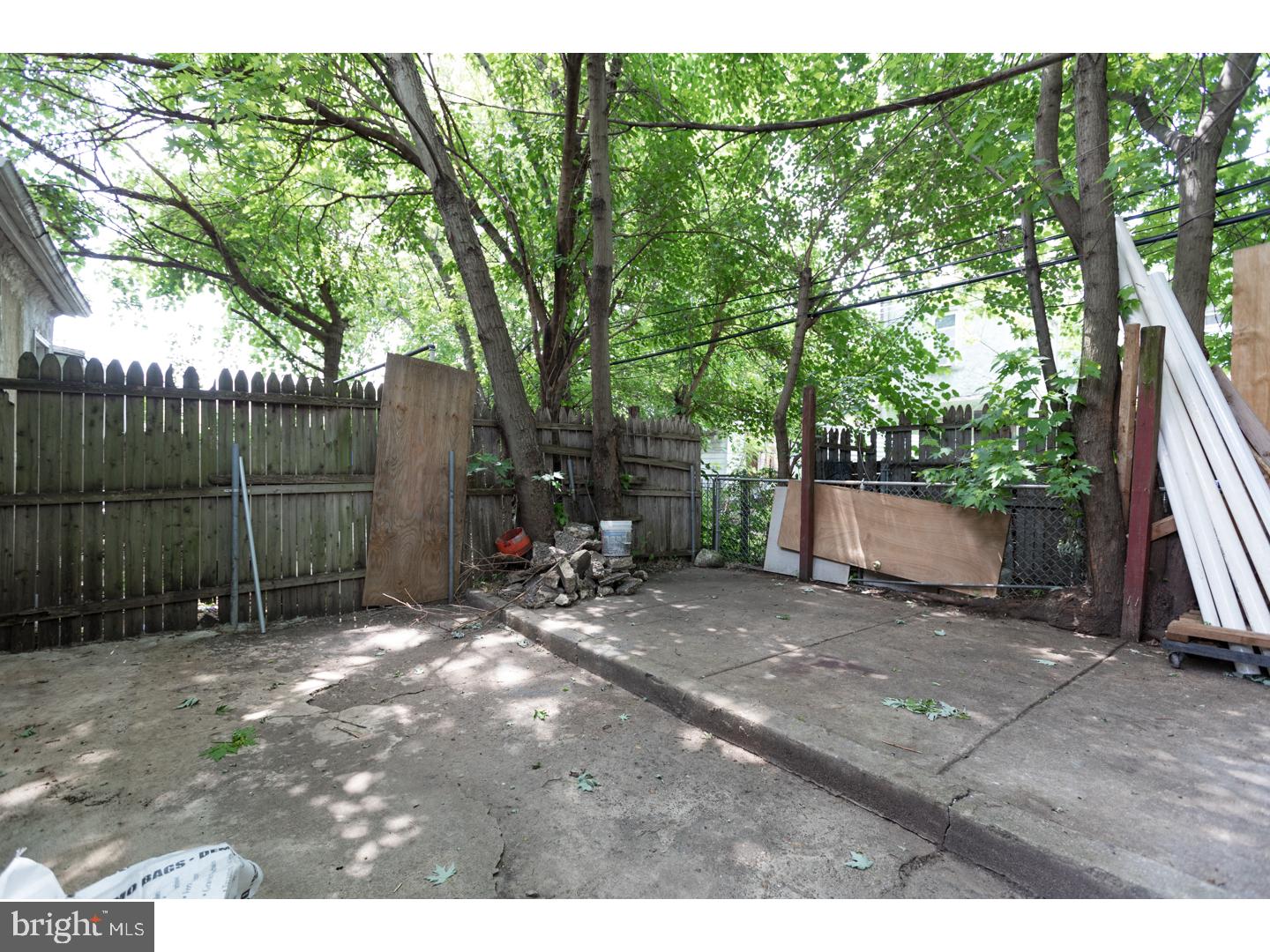 FRANKFORD - Residential