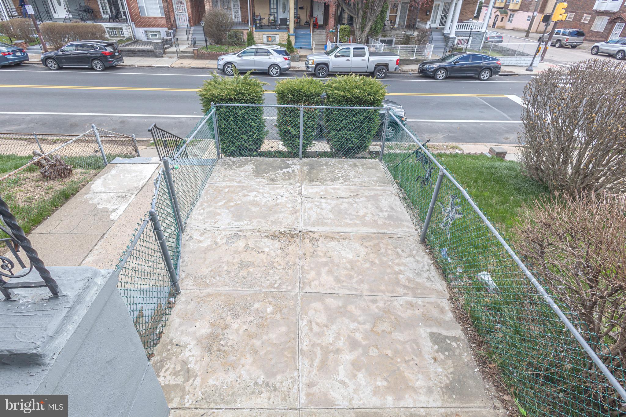 WEST OAK LANE - Residential