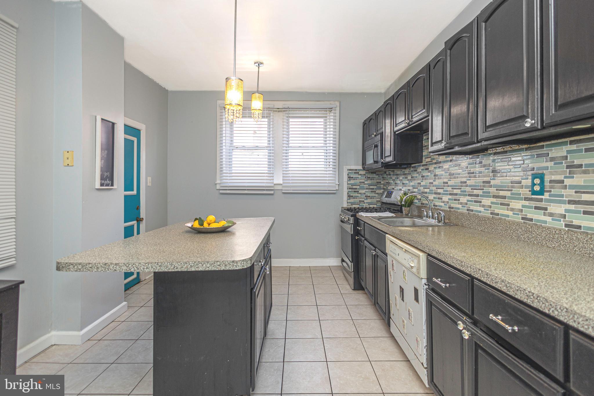 WEST OAK LANE - Residential