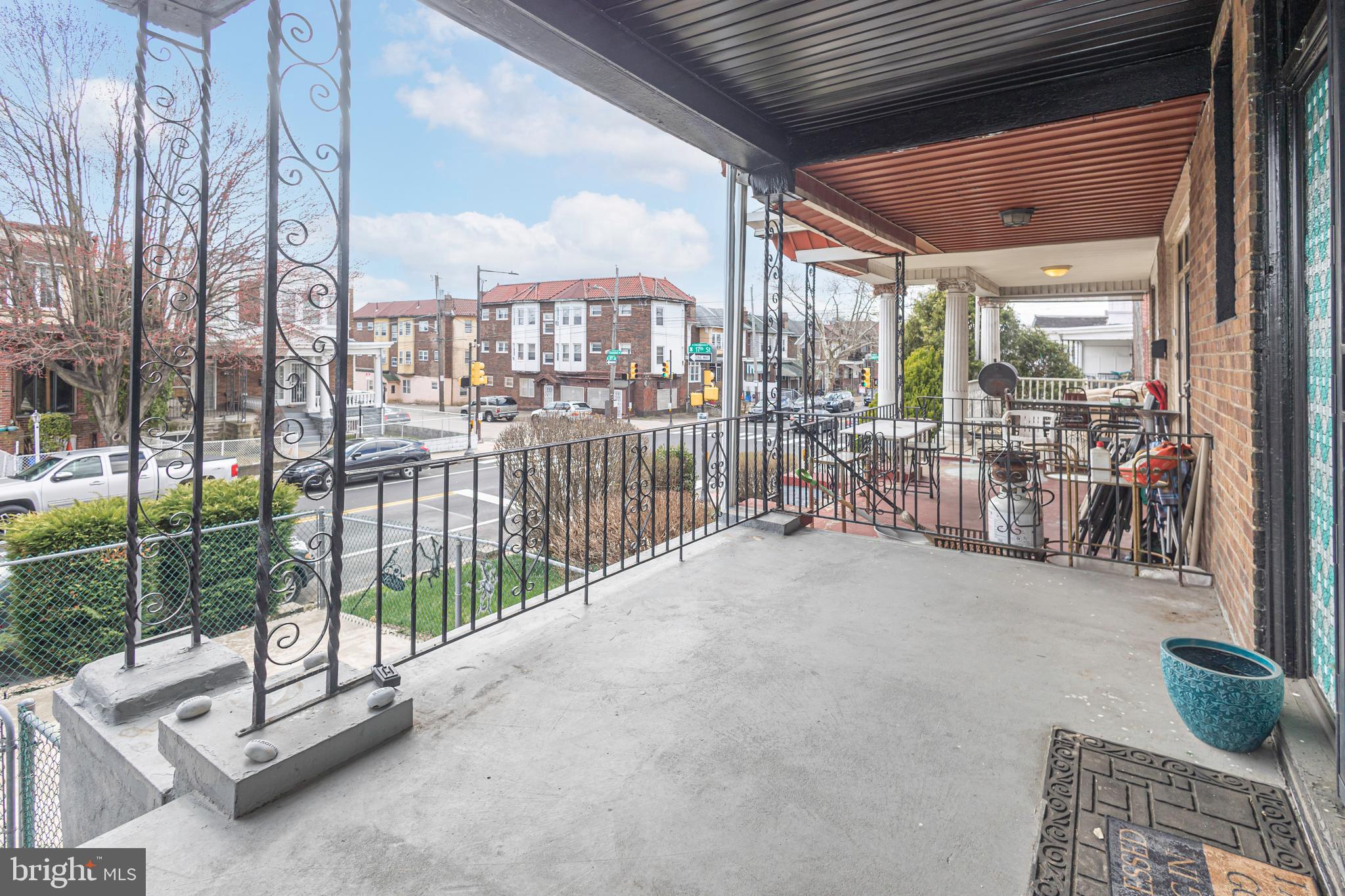 WEST OAK LANE - Residential