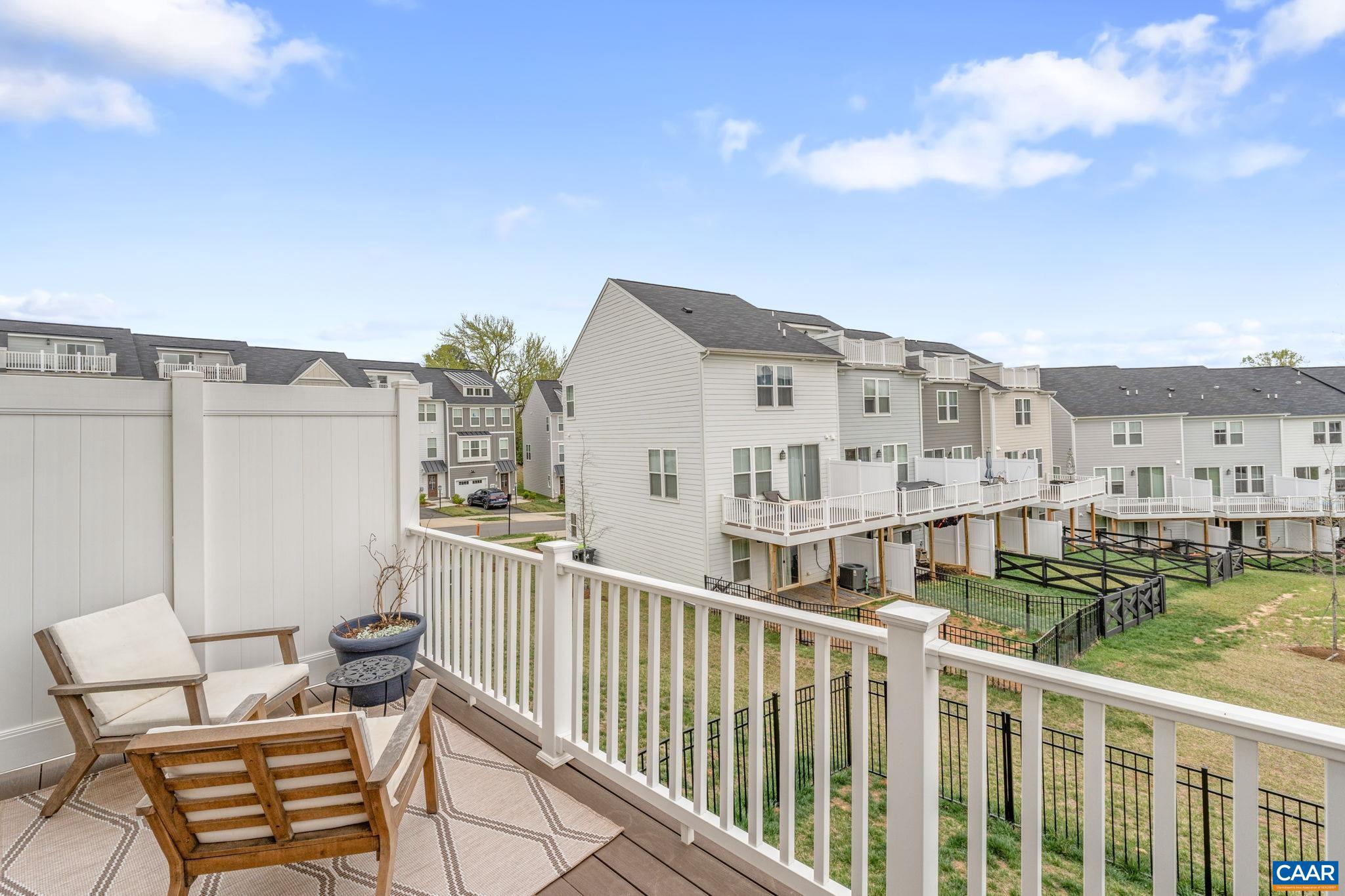 PLEASANT GREEN - Residential