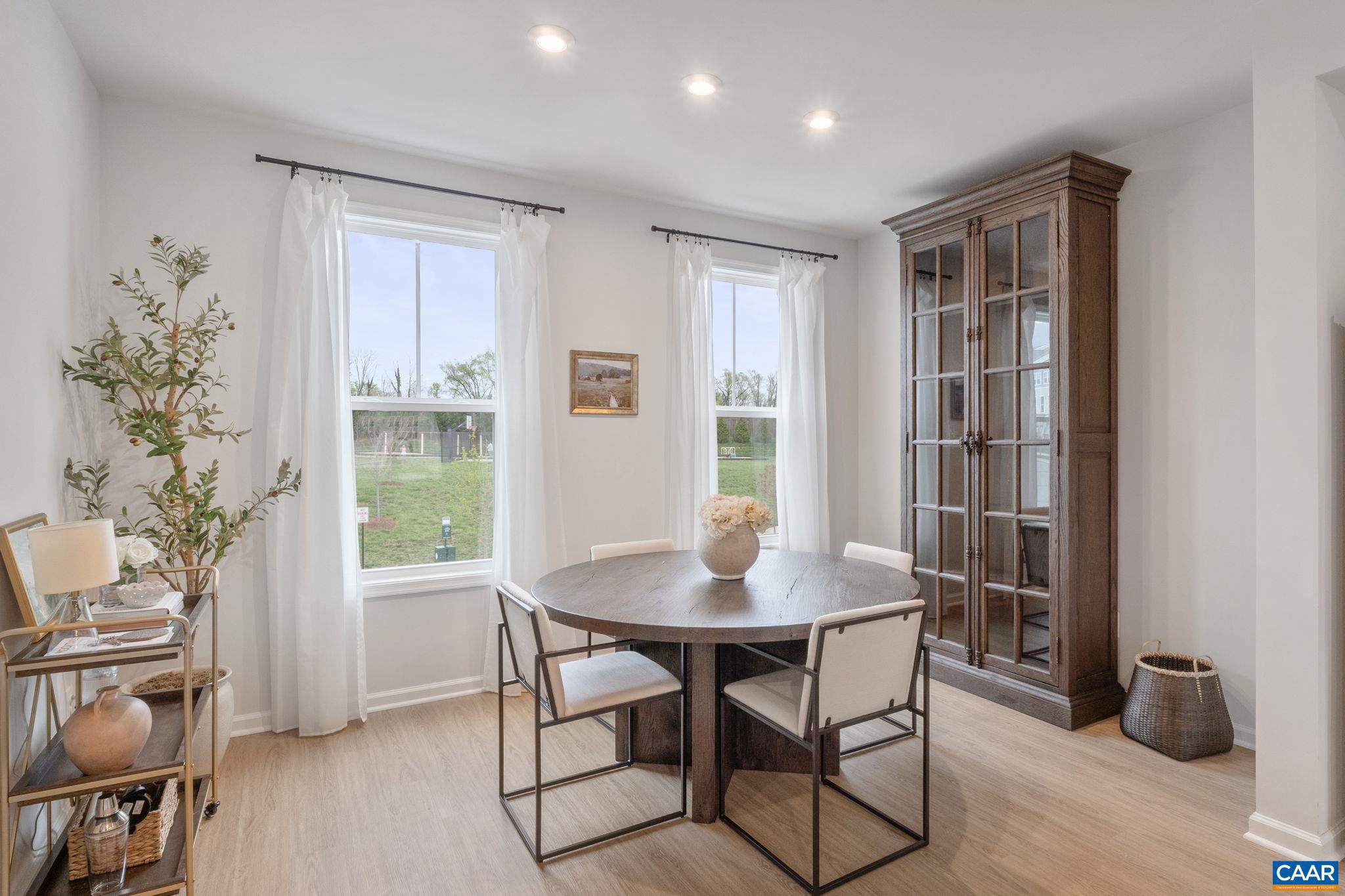 PLEASANT GREEN - Residential