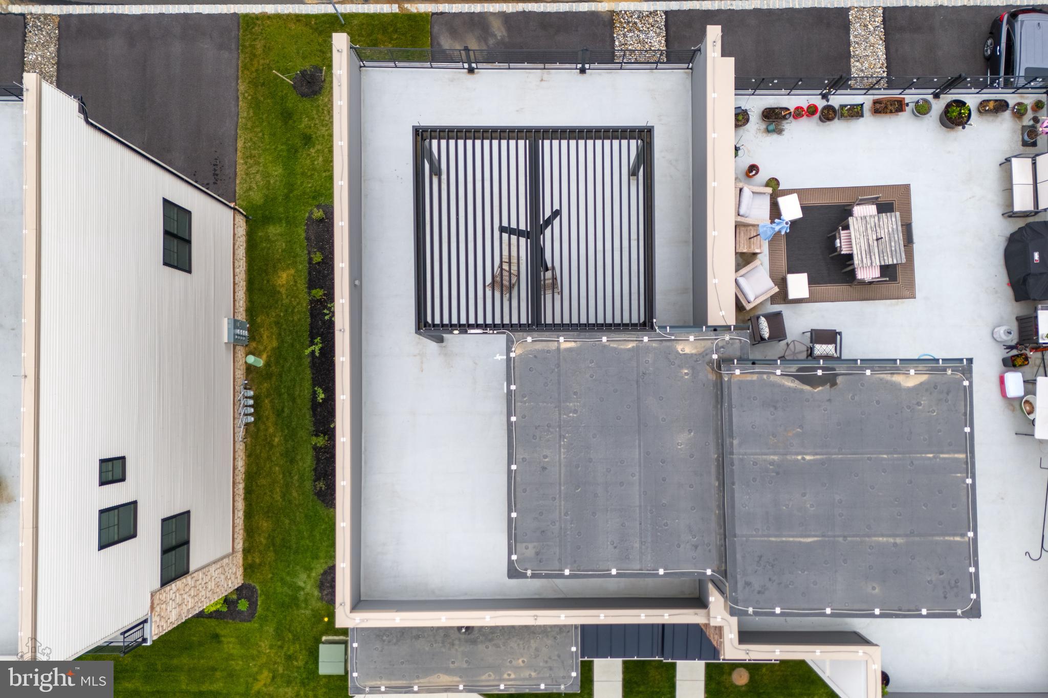 NEWTOWN WALK AT ELLIS PRESERVE - Residential