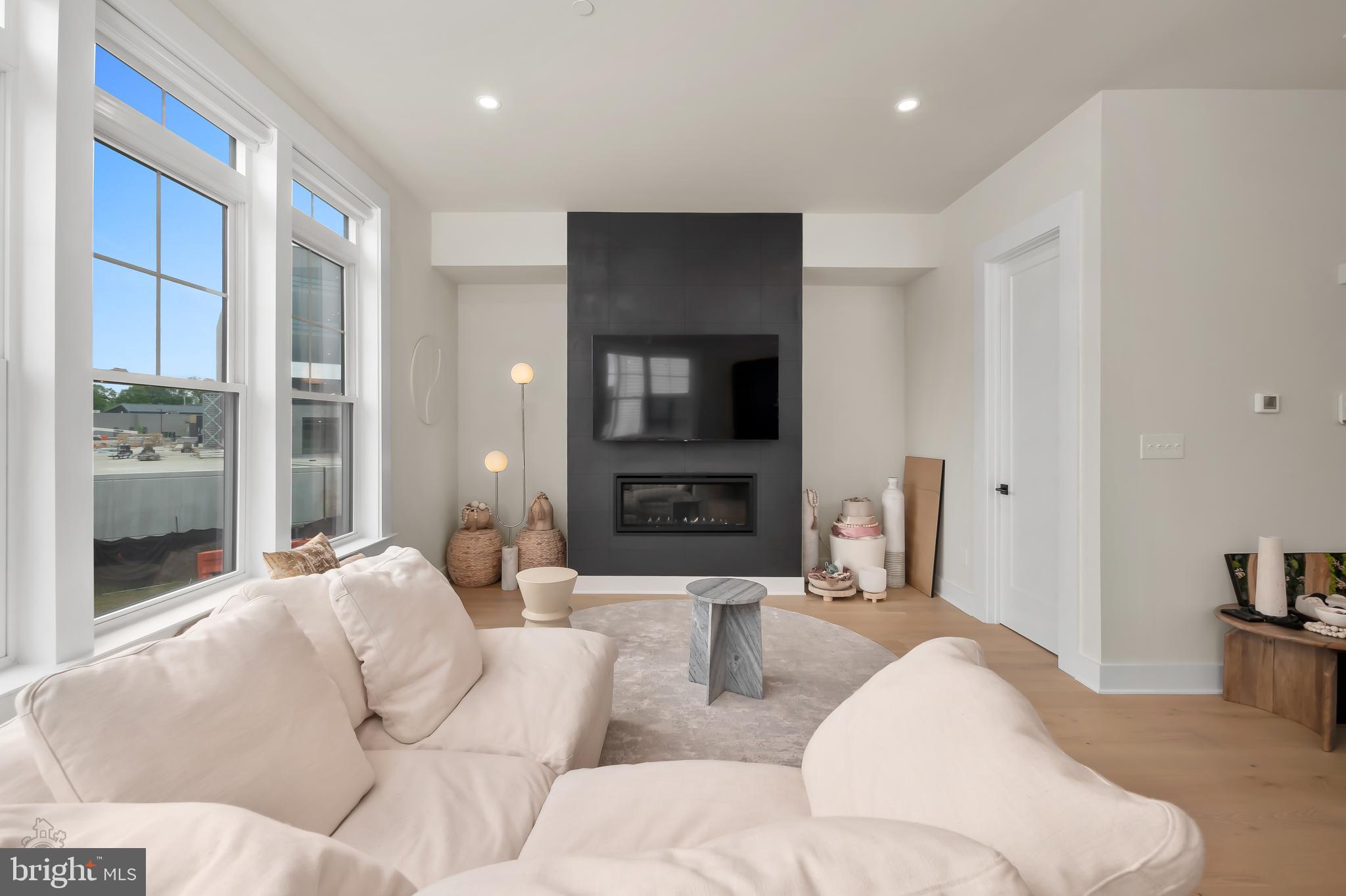 NEWTOWN WALK AT ELLIS PRESERVE - Residential