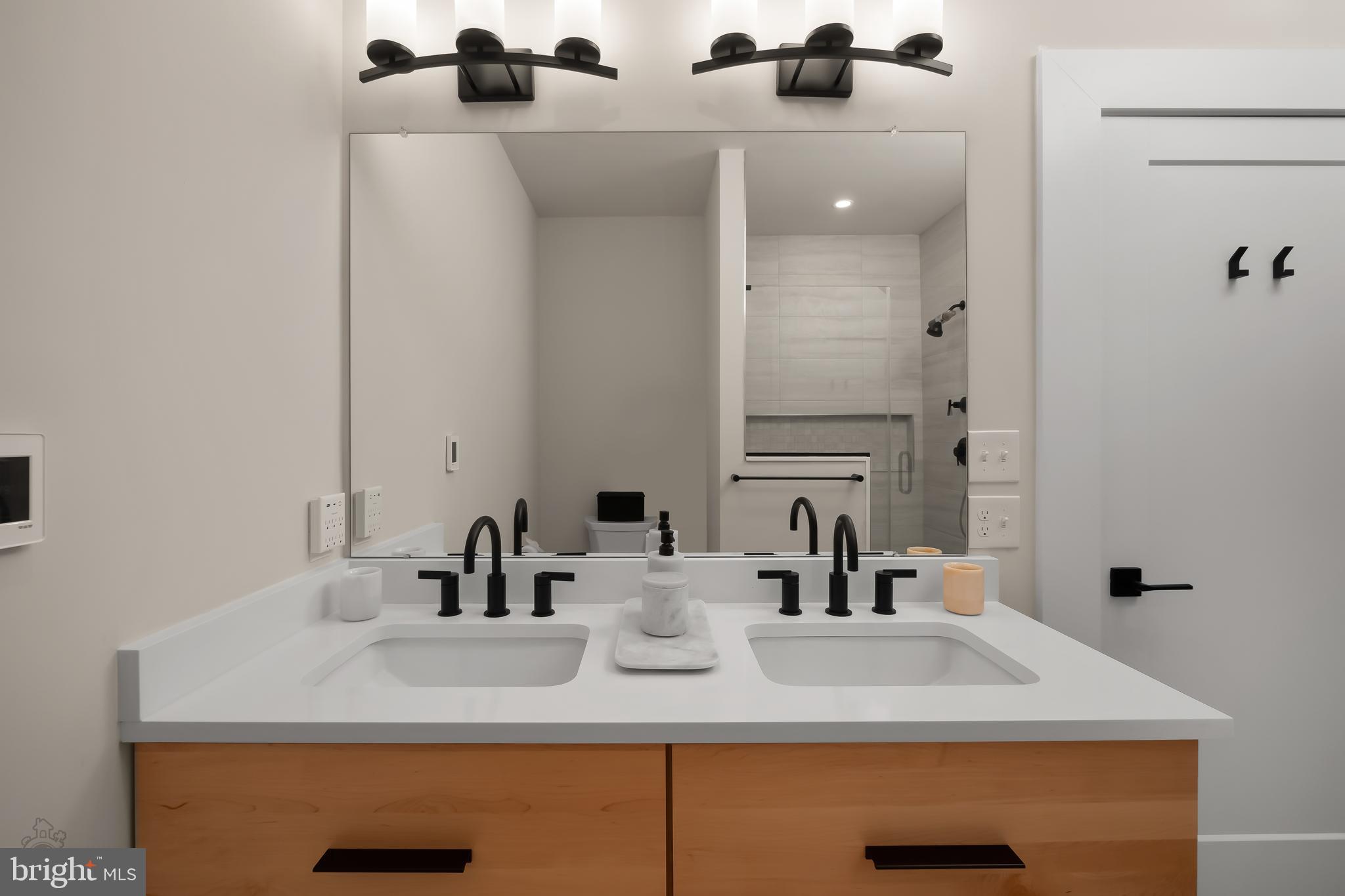 NEWTOWN WALK AT ELLIS PRESERVE - Residential