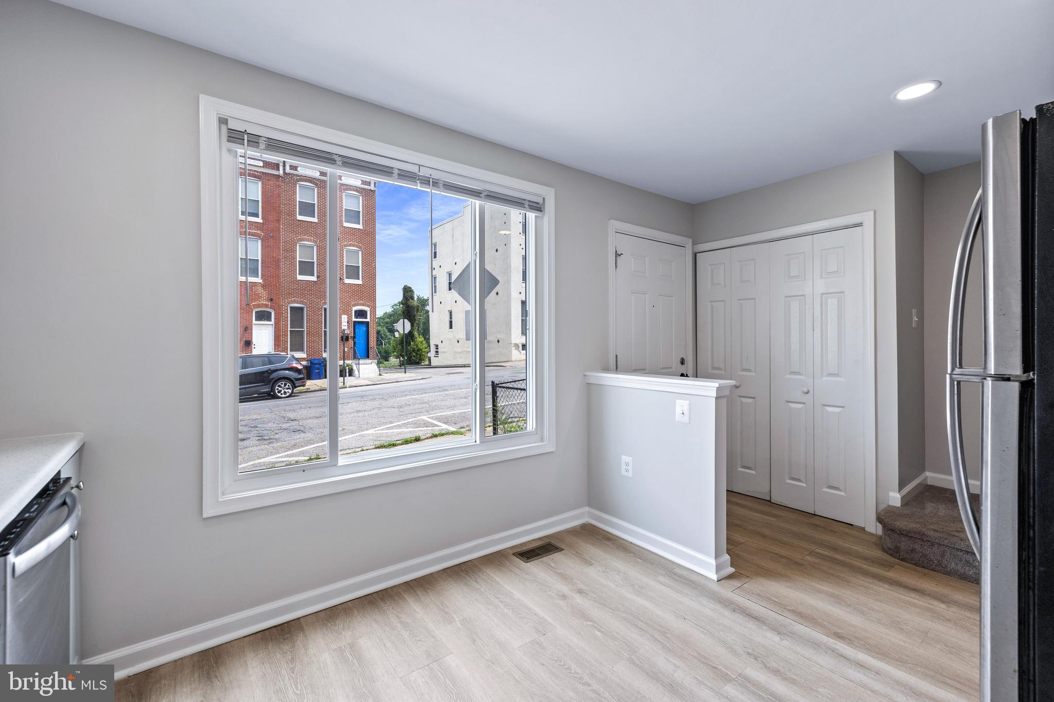 JOHNSTON SQUARE - Residential