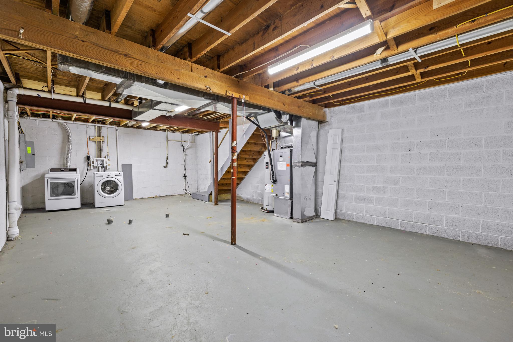 JOHNSTON SQUARE - Residential