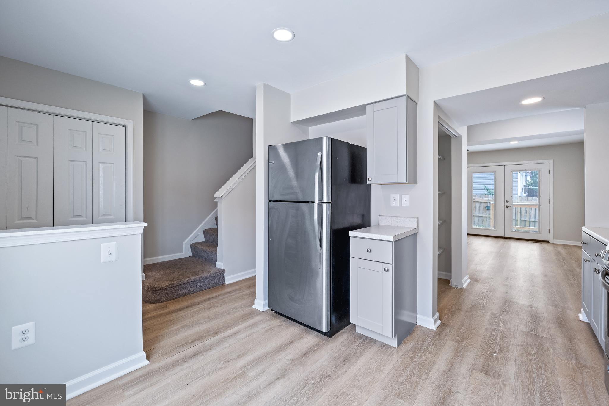 JOHNSTON SQUARE - Residential