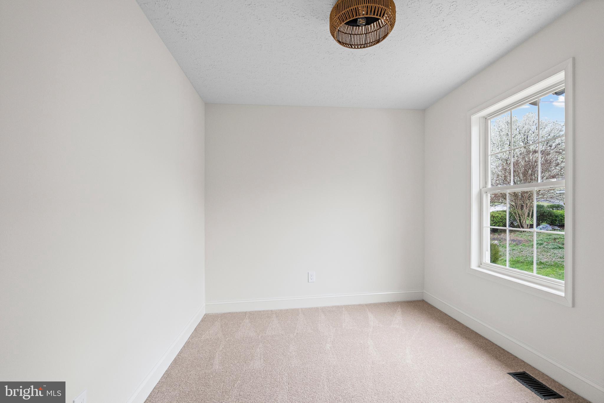 ROHE FARM - Residential