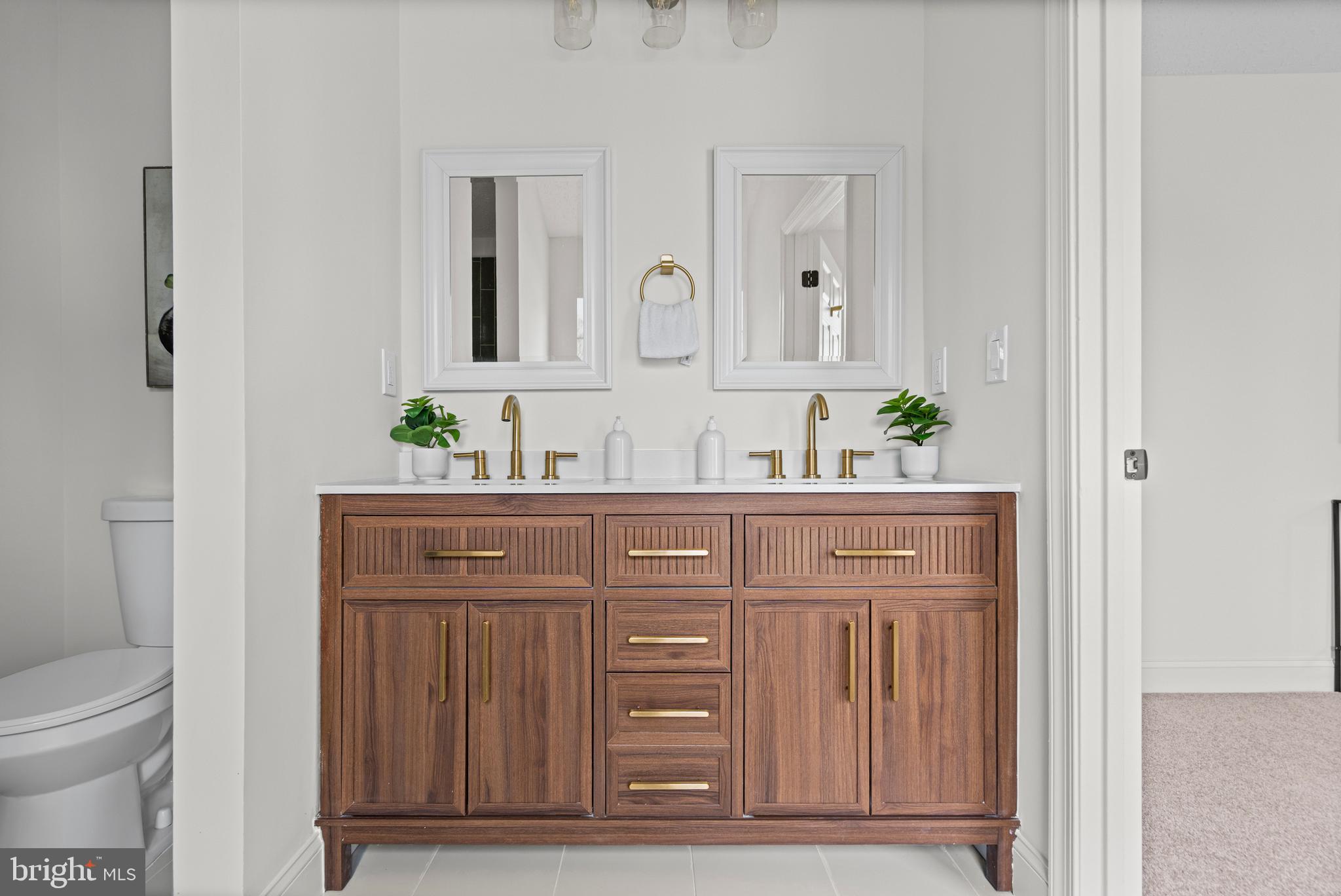 ROHE FARM - Residential