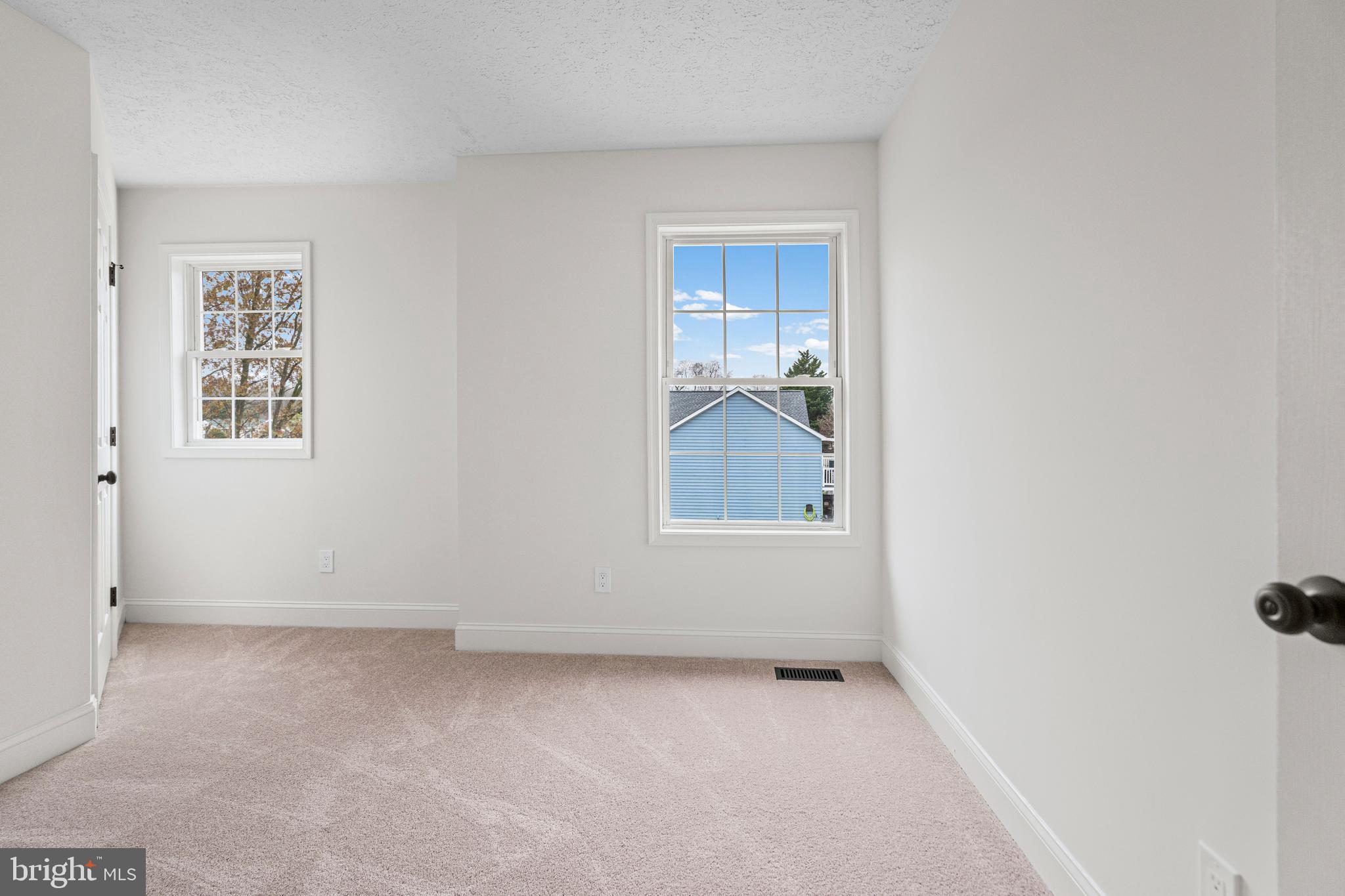 ROHE FARM - Residential