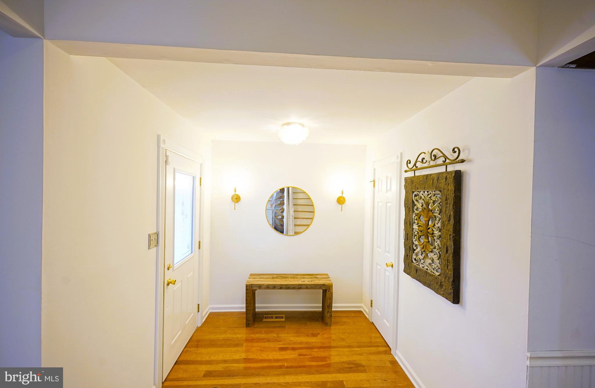 10 WILLIAM FEATHER DR