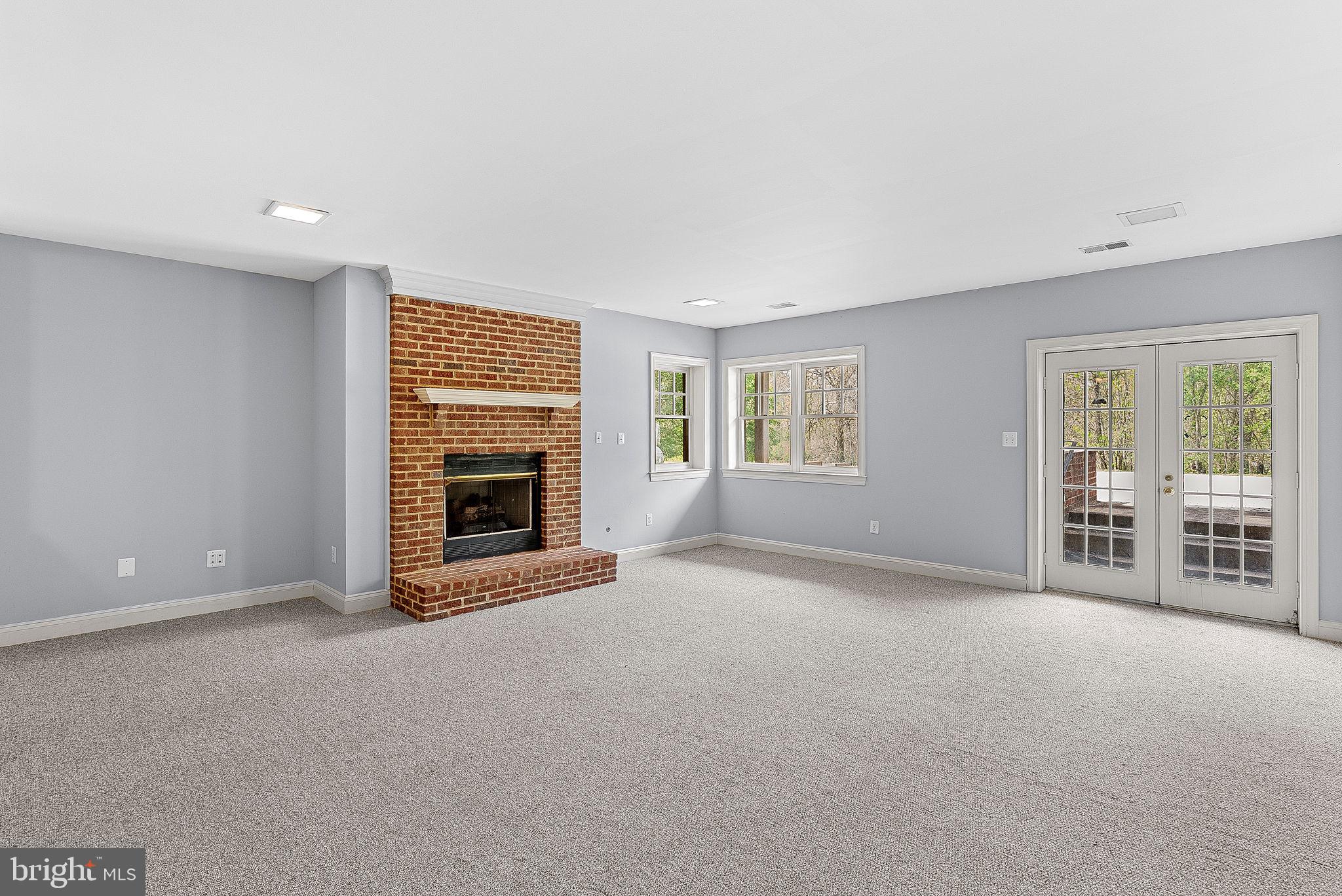 WOODBURN - Residential