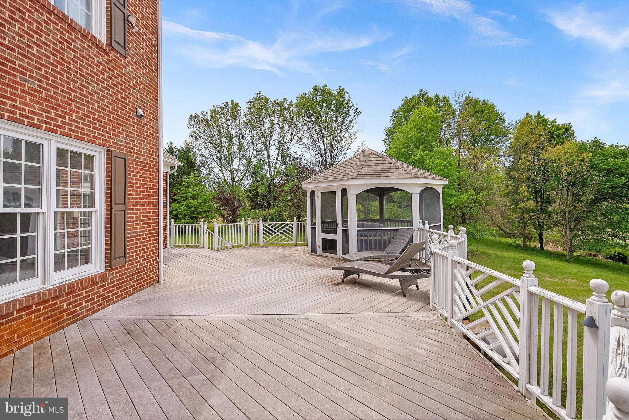WOODBURN - Residential