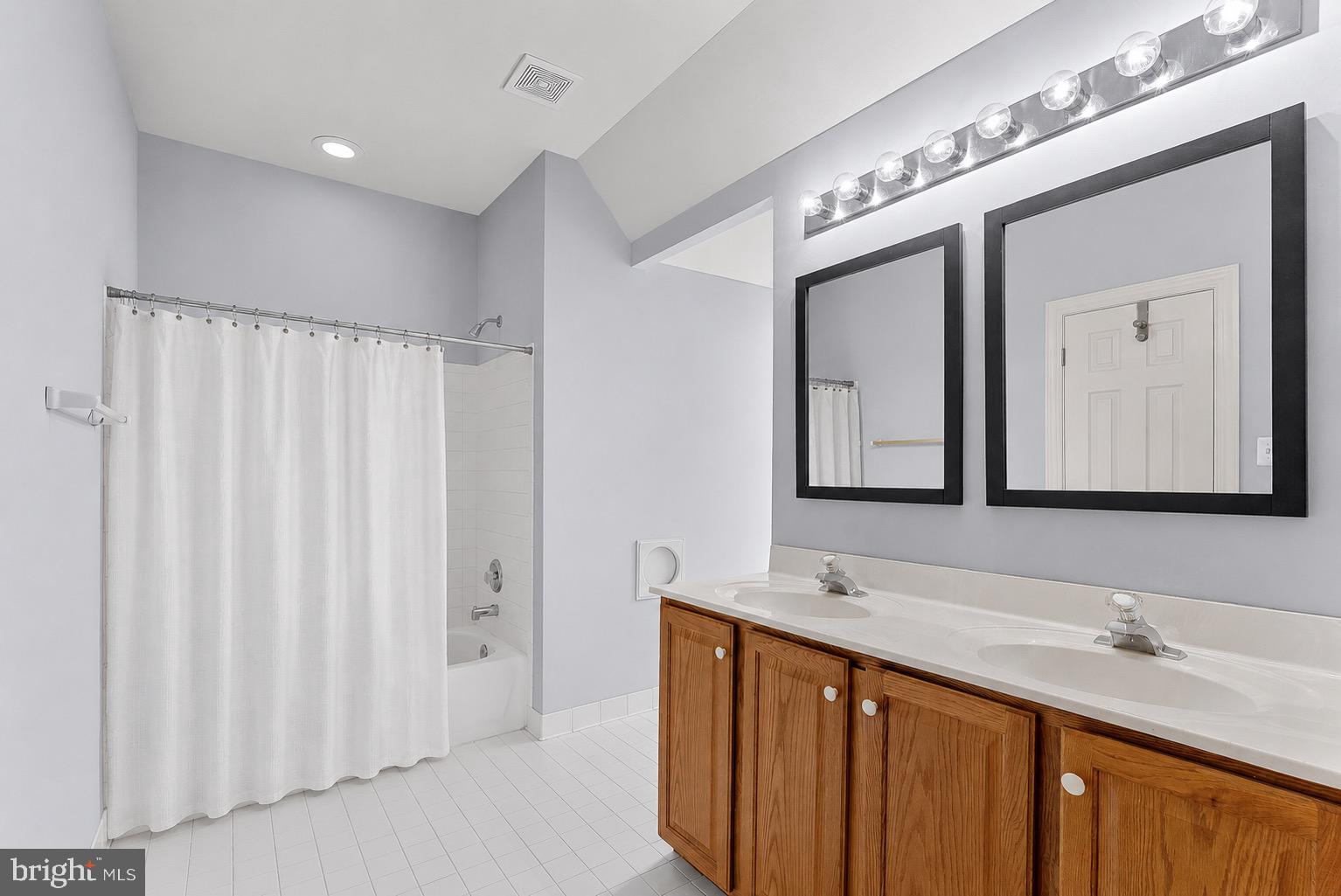 WOODBURN - Residential