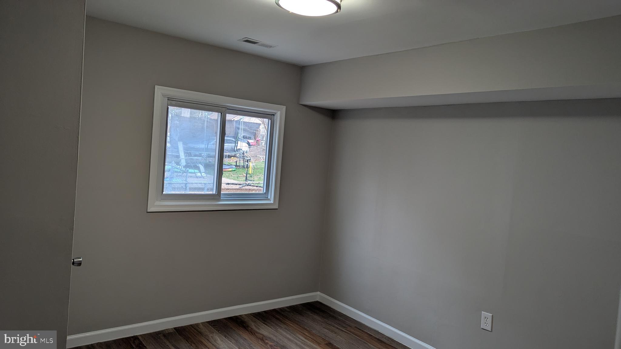 MANASSAS PARK - Residential