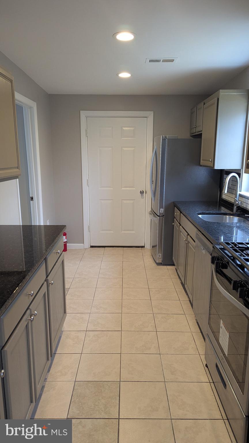 MANASSAS PARK - Residential