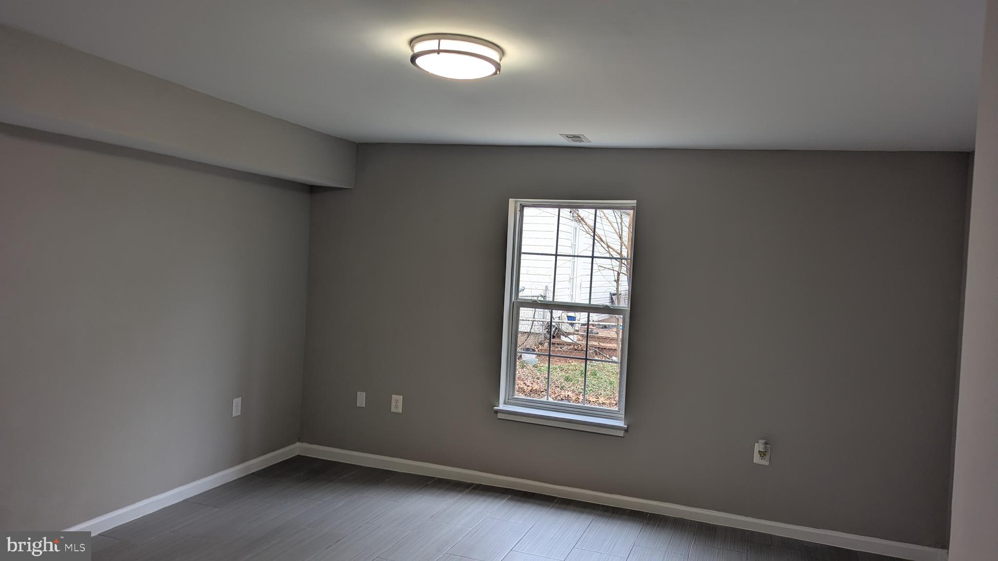 MANASSAS PARK - Residential