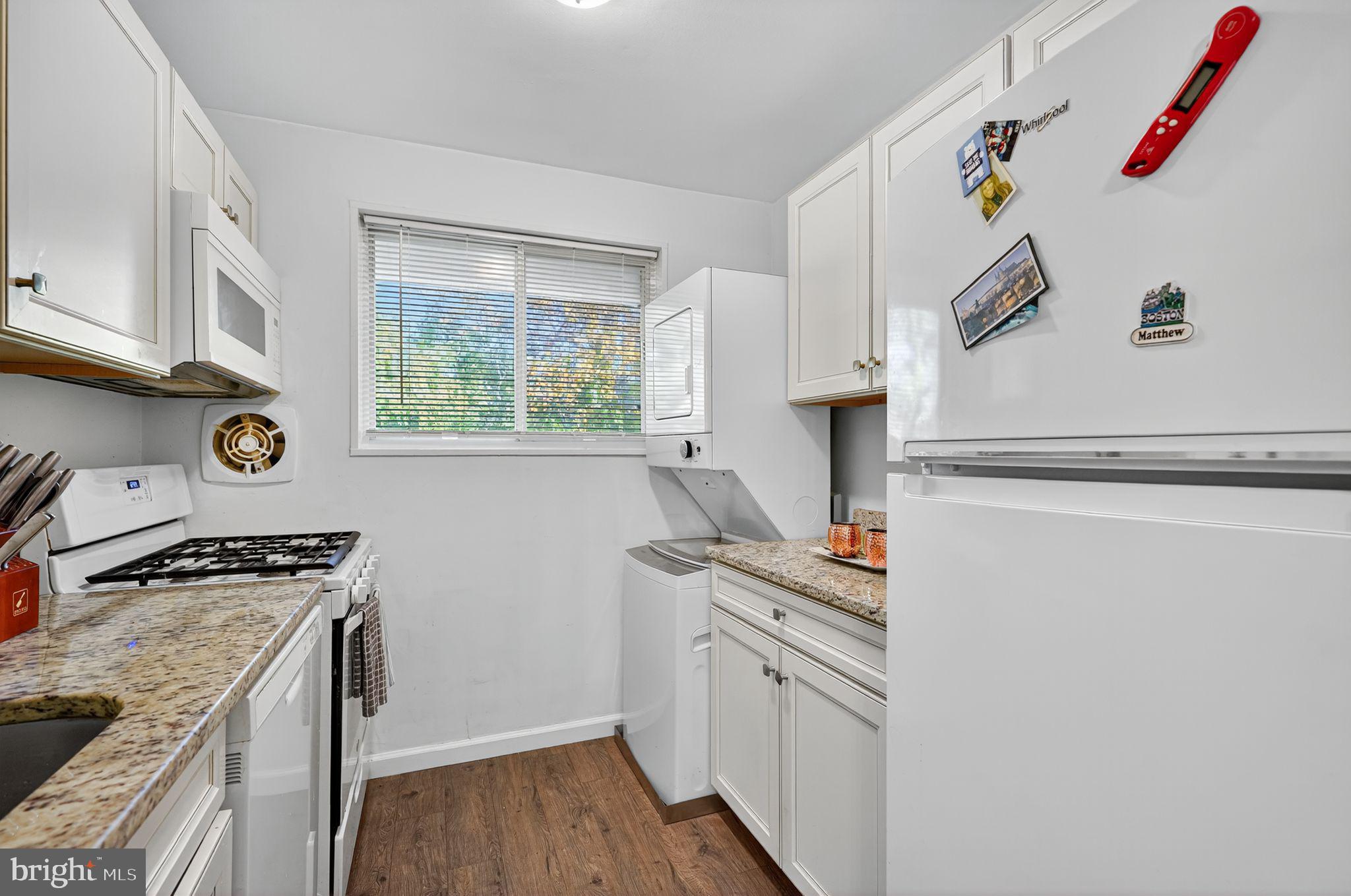 KALMIA LEE CONDO - Residential