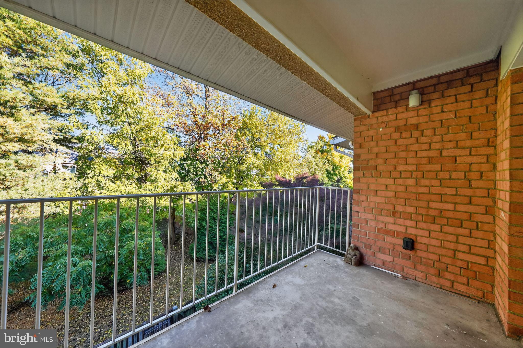 KALMIA LEE CONDO - Residential