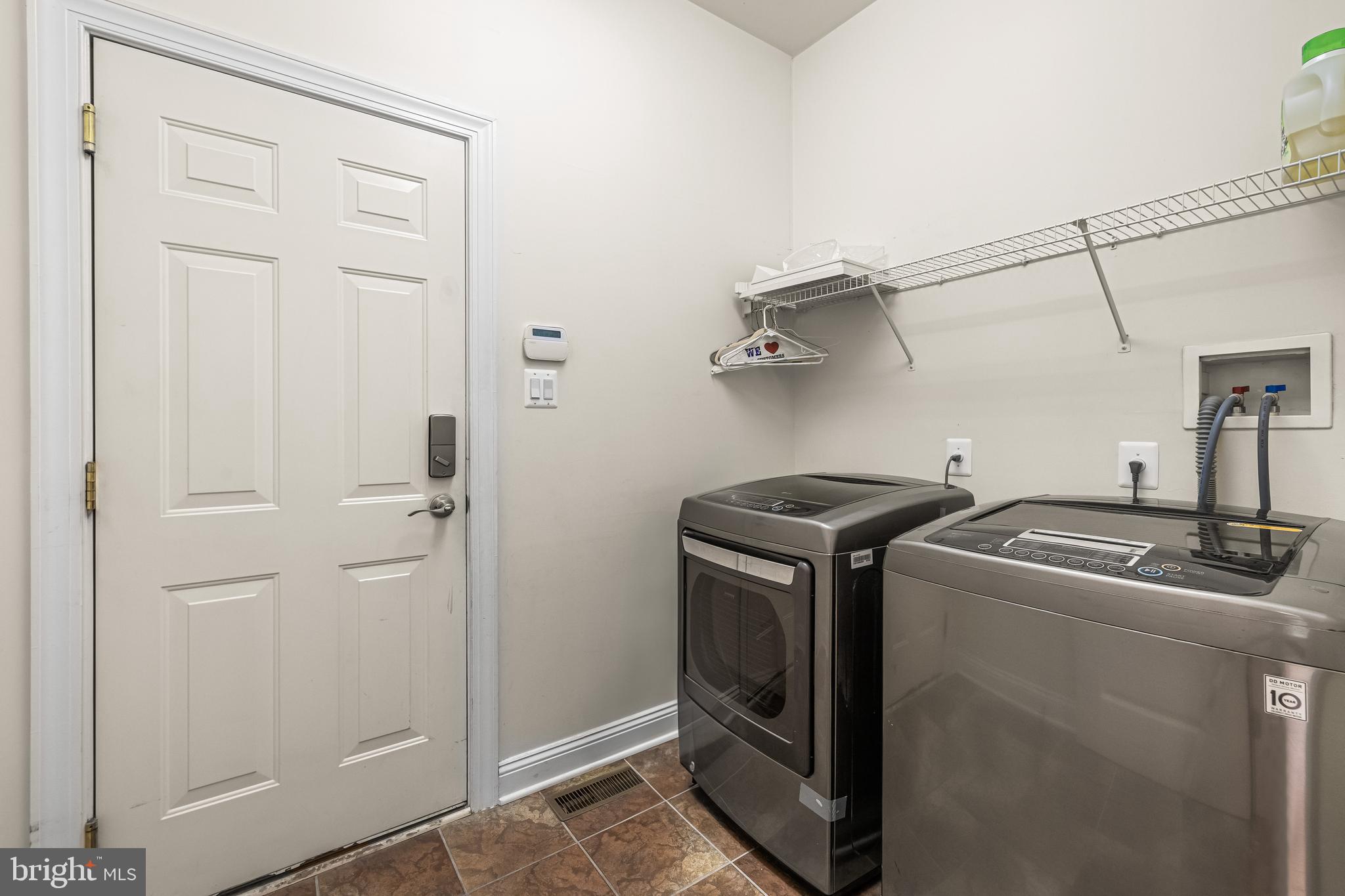 ROCKLAND RIDGE - Residential Lease