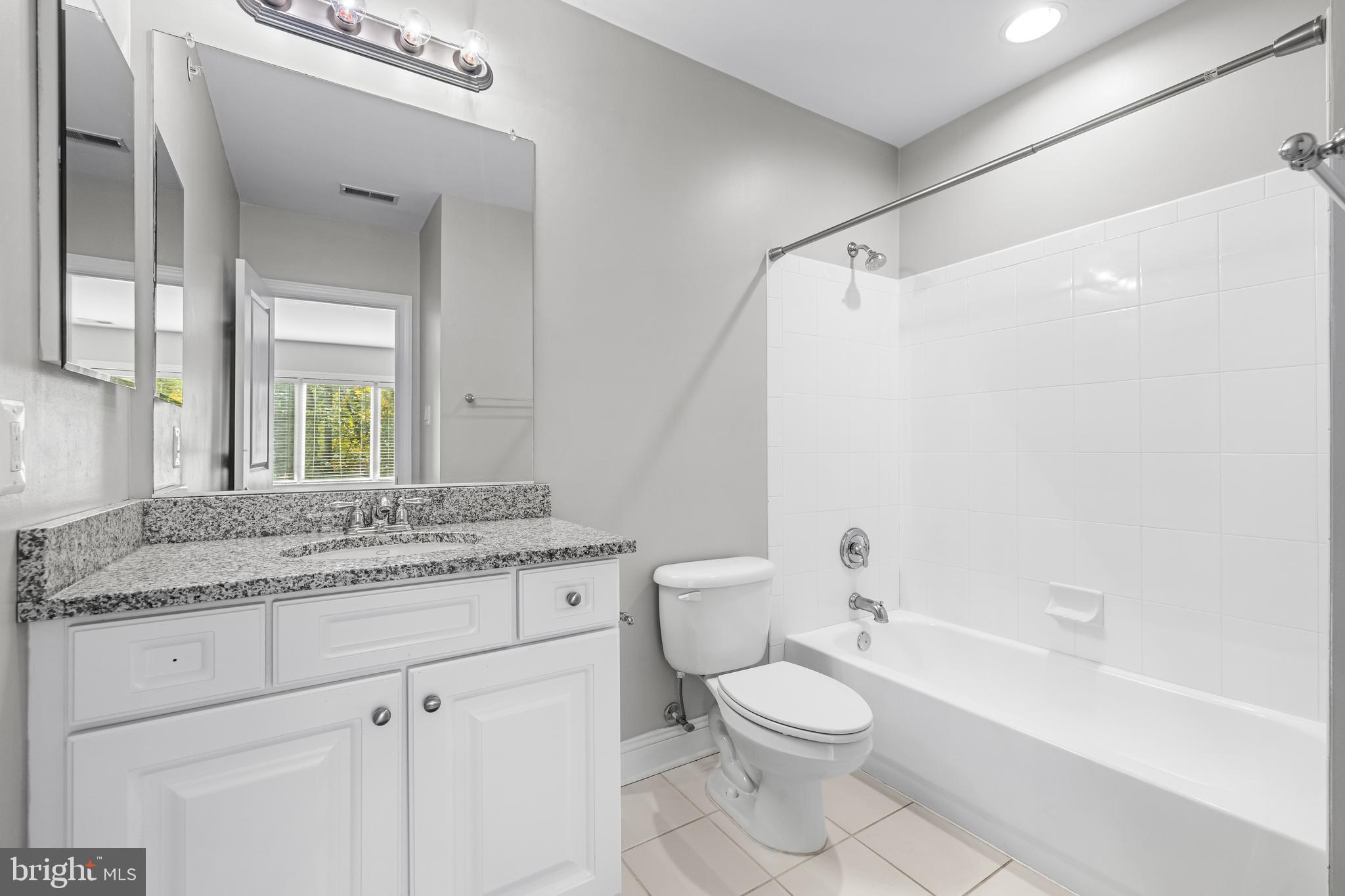 ROCKLAND RIDGE - Residential Lease