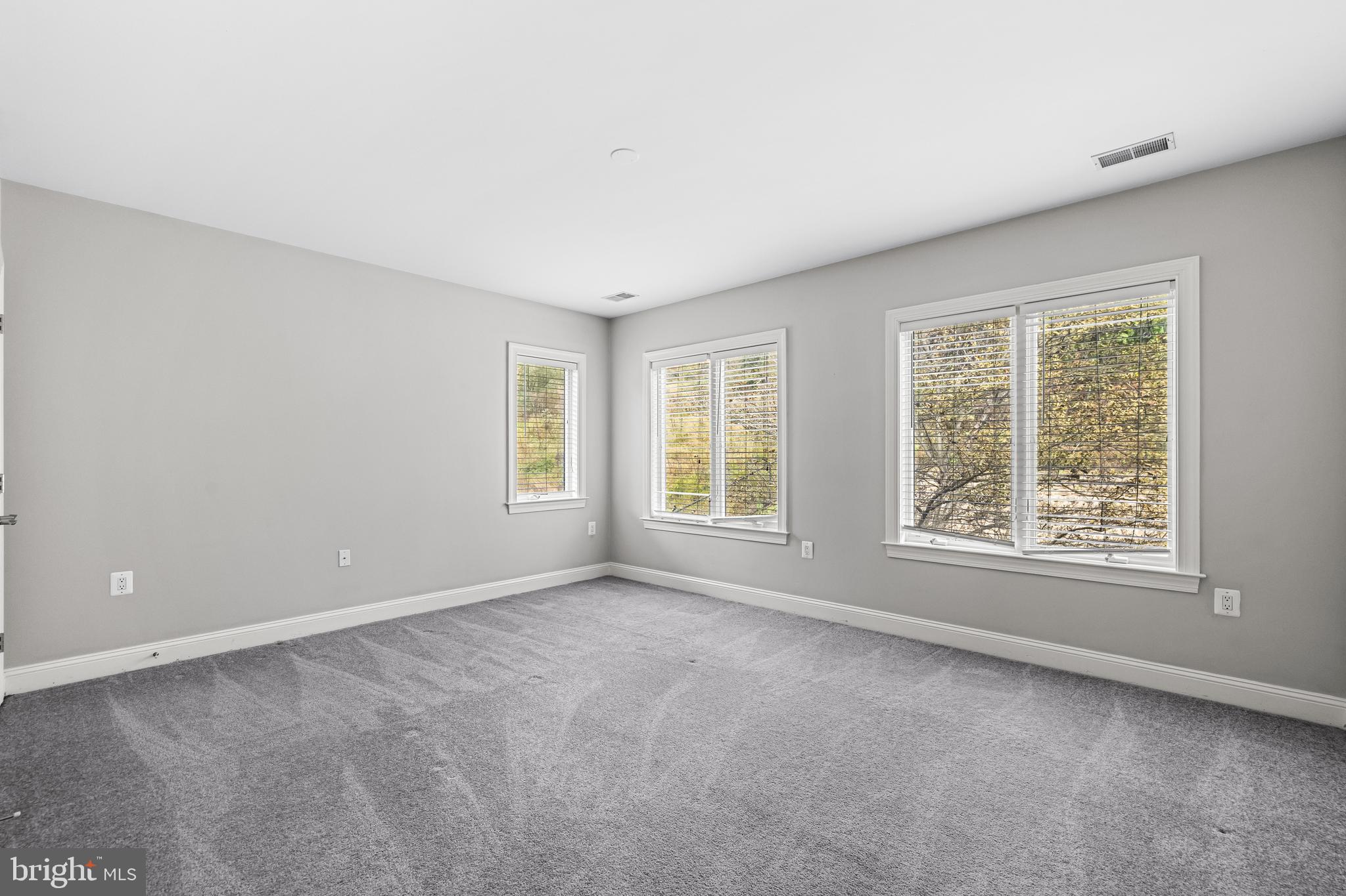 ROCKLAND RIDGE - Residential Lease