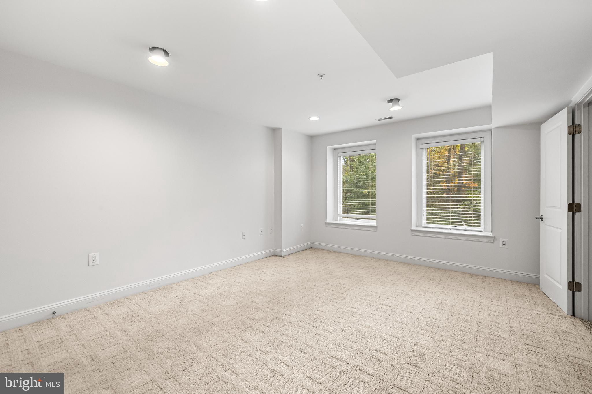 ROCKLAND RIDGE - Residential Lease