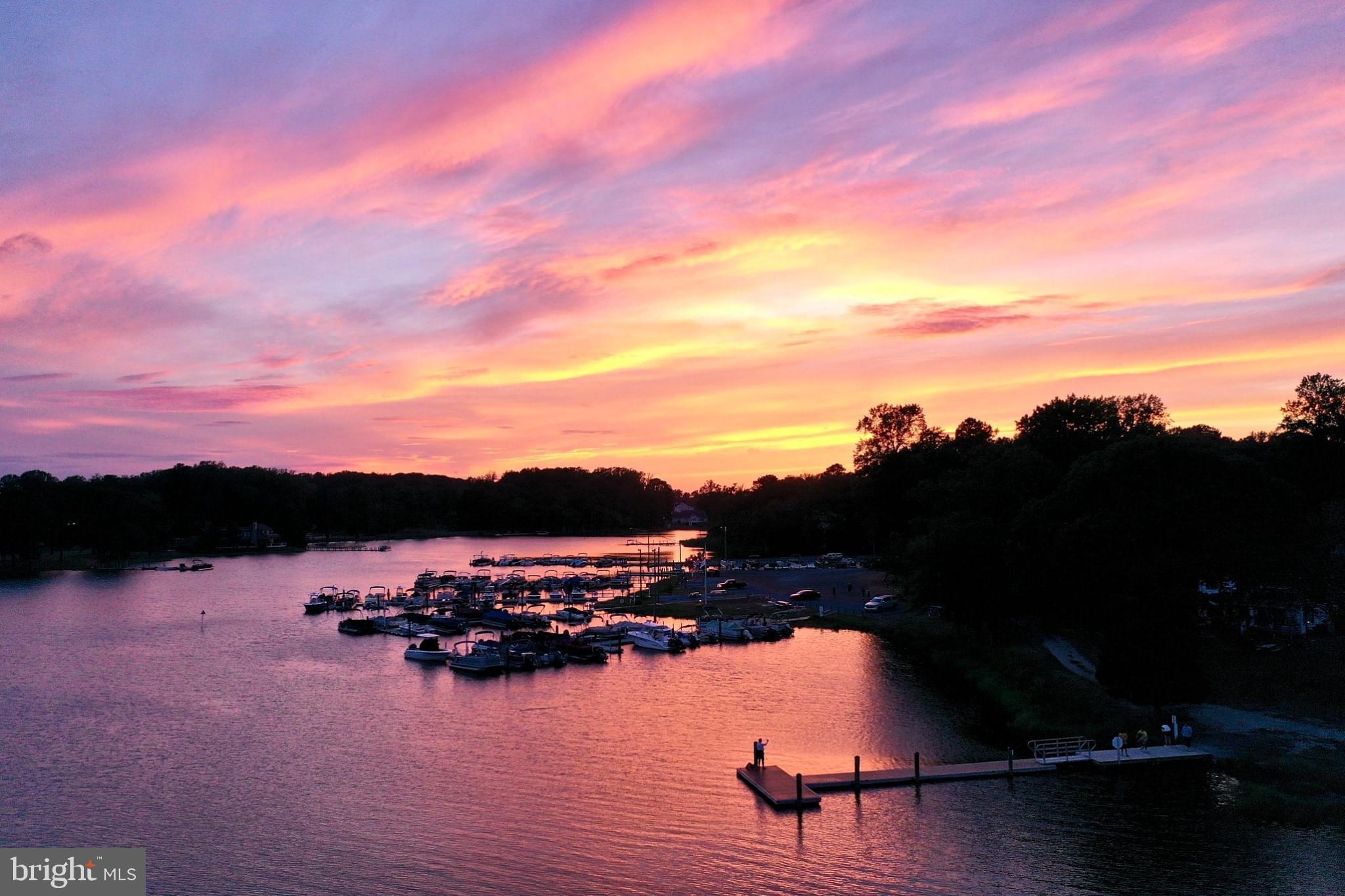 ANGOLA BY THE BAY - Residential