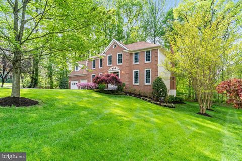 9745 ROLLING RIDGE DRIVE FAIRFAX STATION VA 22039