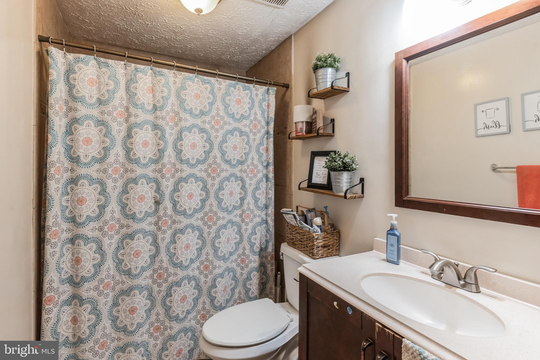 WOODBRIDGE CENTER - Residential