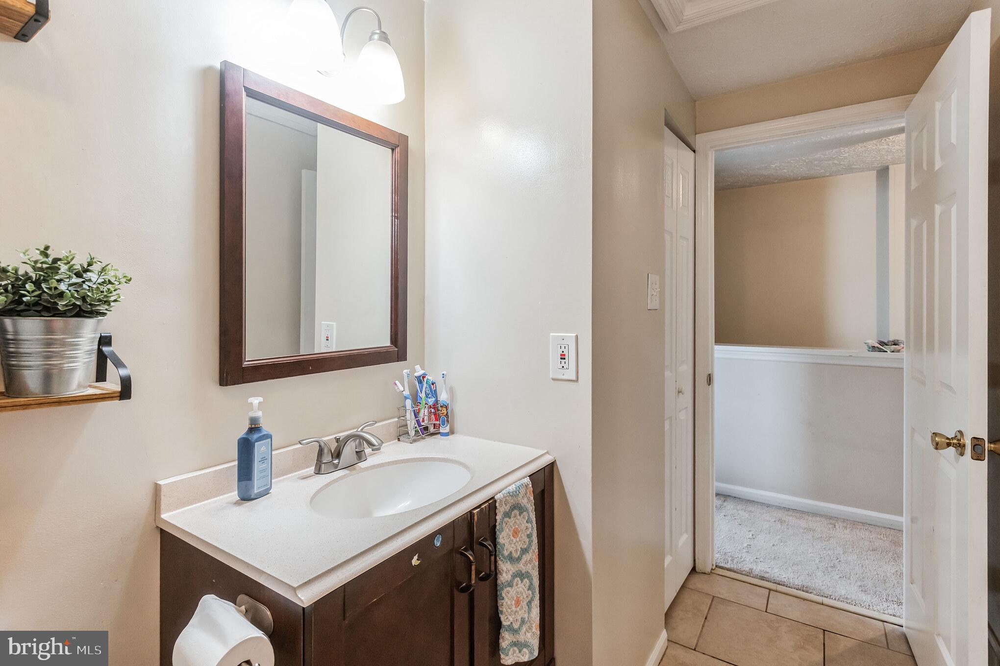 WOODBRIDGE CENTER - Residential