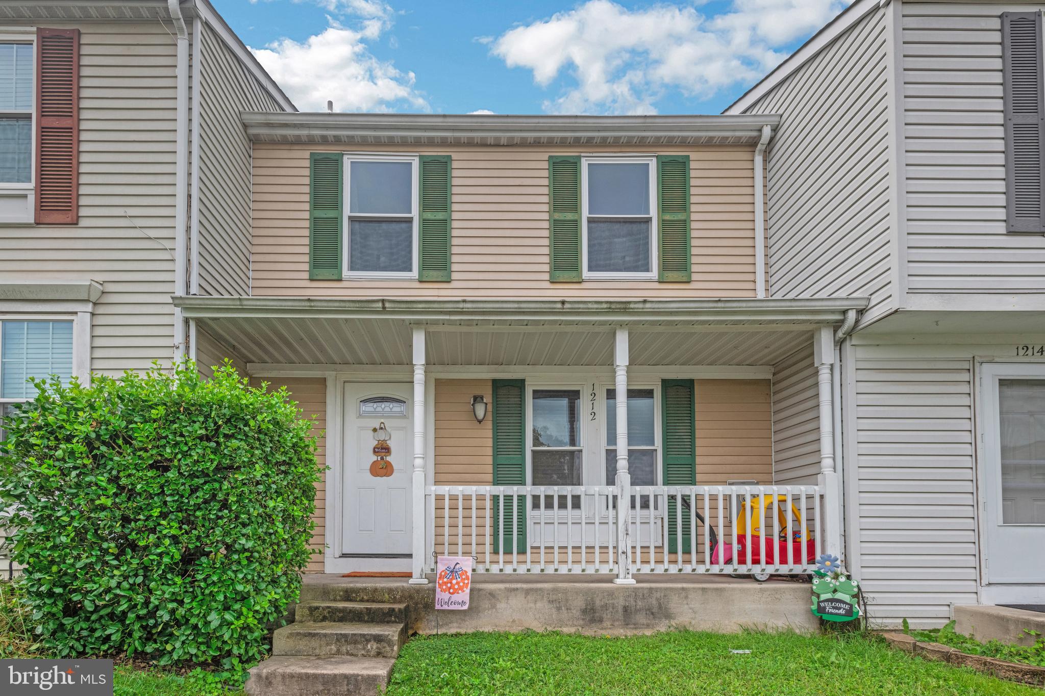 WOODBRIDGE CENTER - Residential