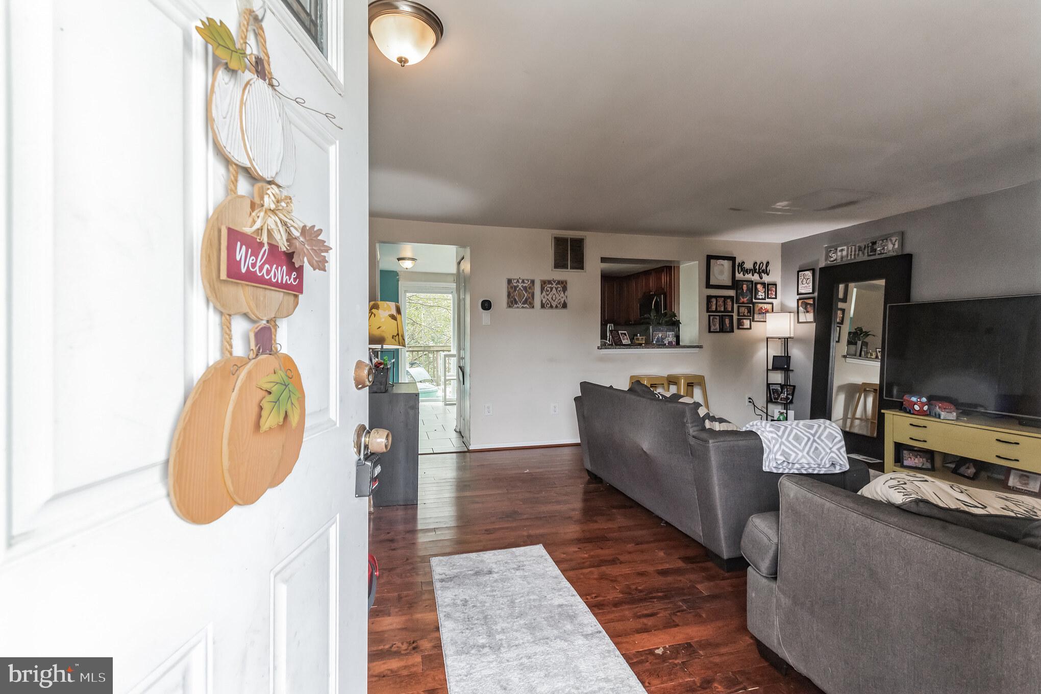 WOODBRIDGE CENTER - Residential