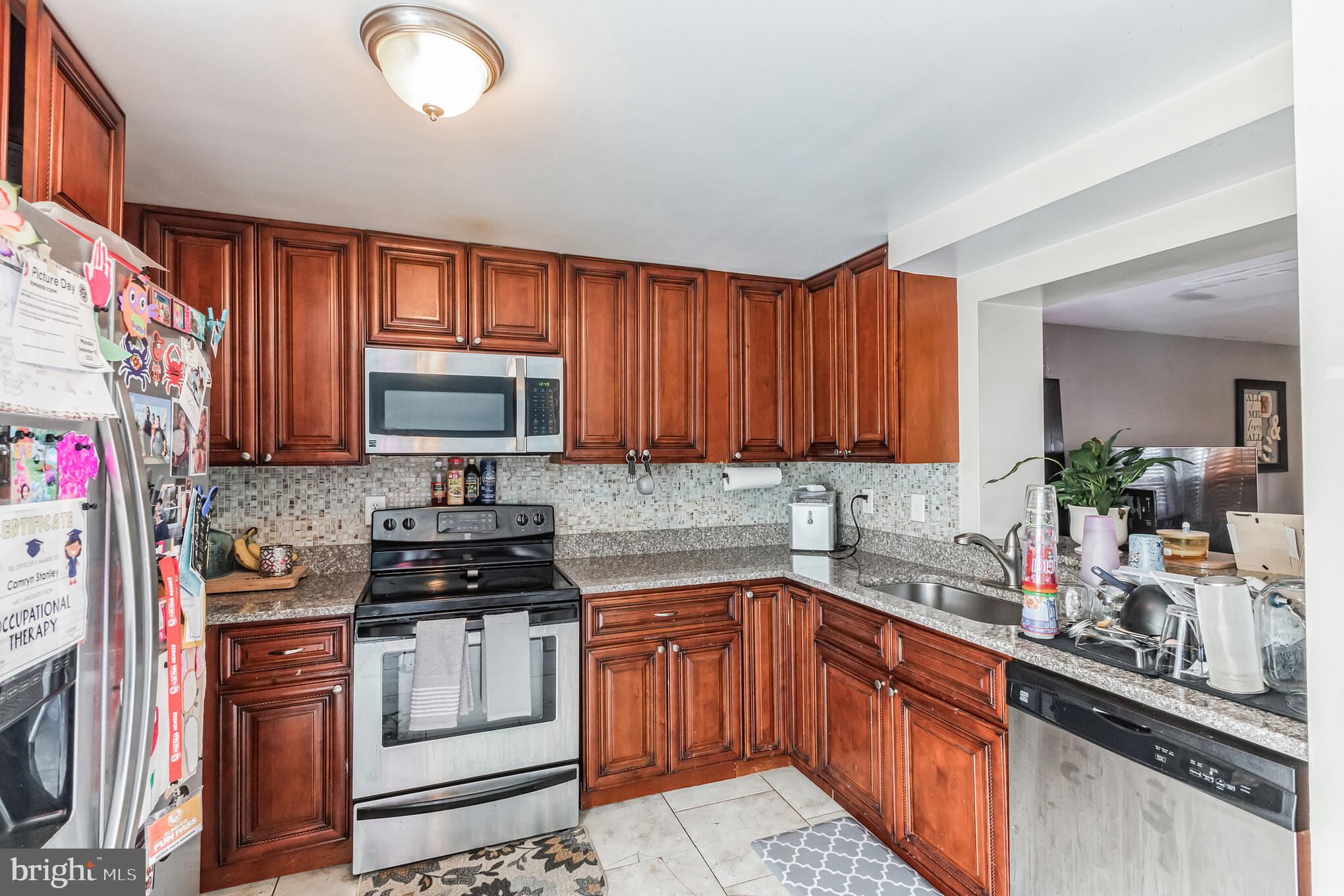 WOODBRIDGE CENTER - Residential