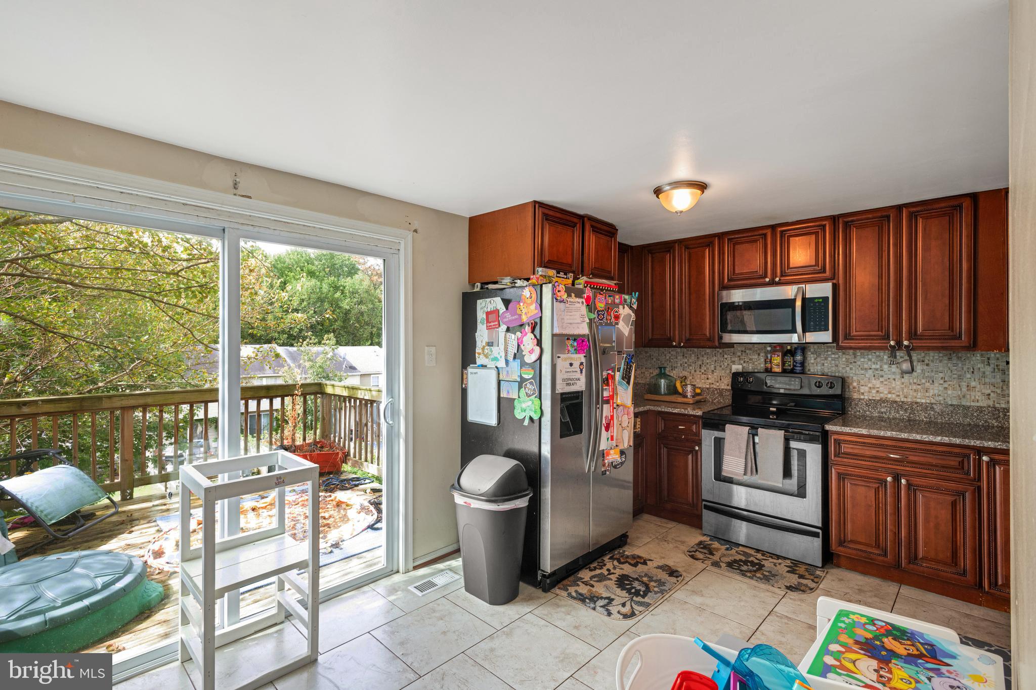 WOODBRIDGE CENTER - Residential