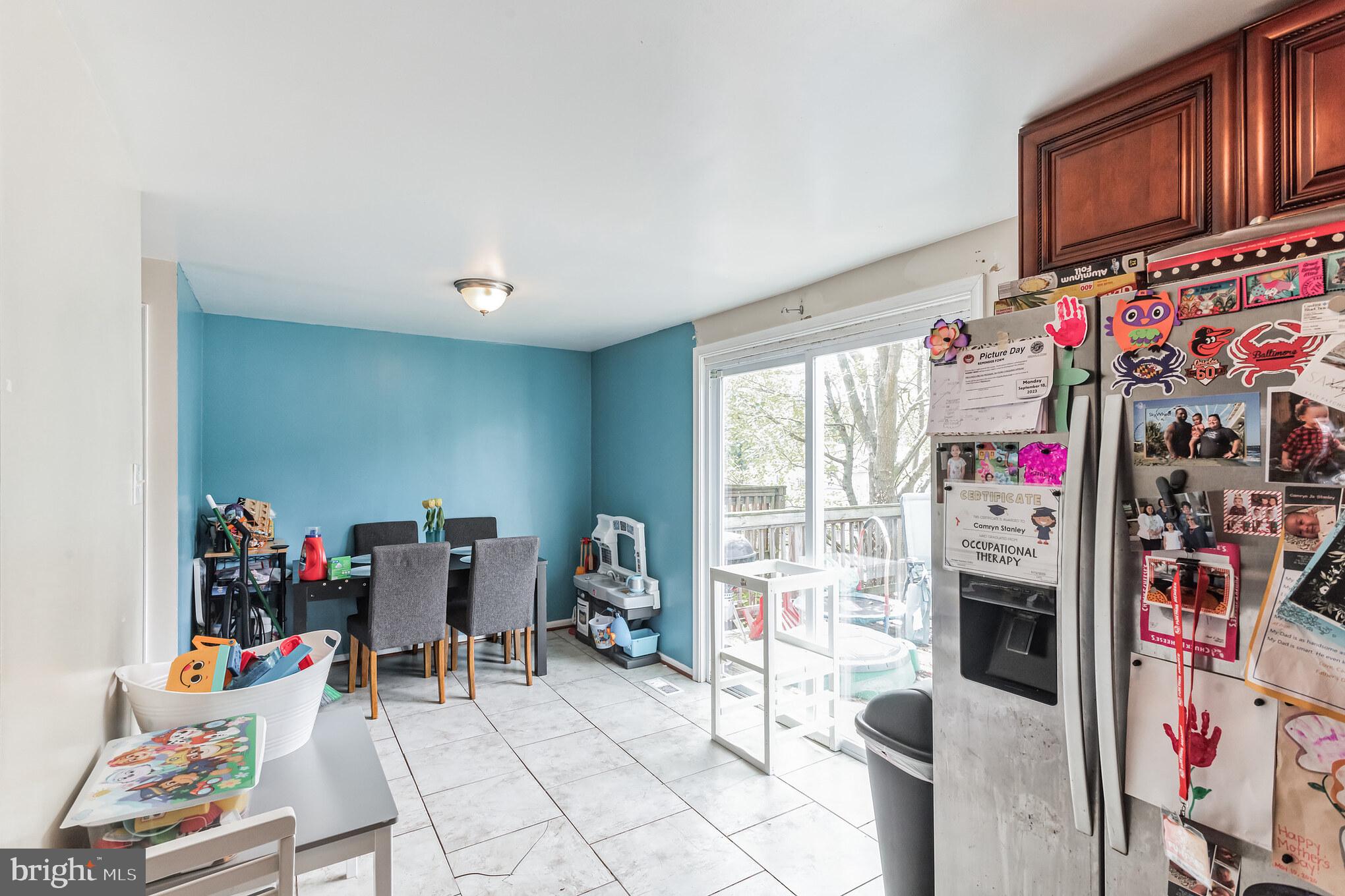 WOODBRIDGE CENTER - Residential