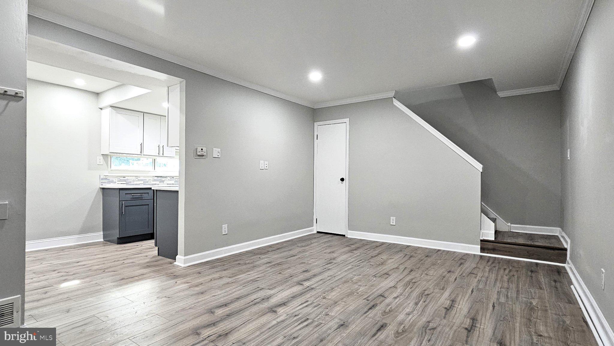 3850 WOODHAVEN 607