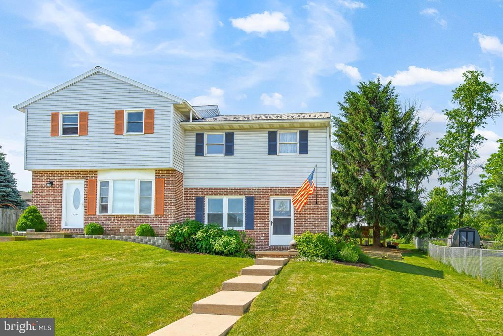 Photo of 238 Riverview Drive, Ephrata, PA 17522 (MLS # PALA2051088)